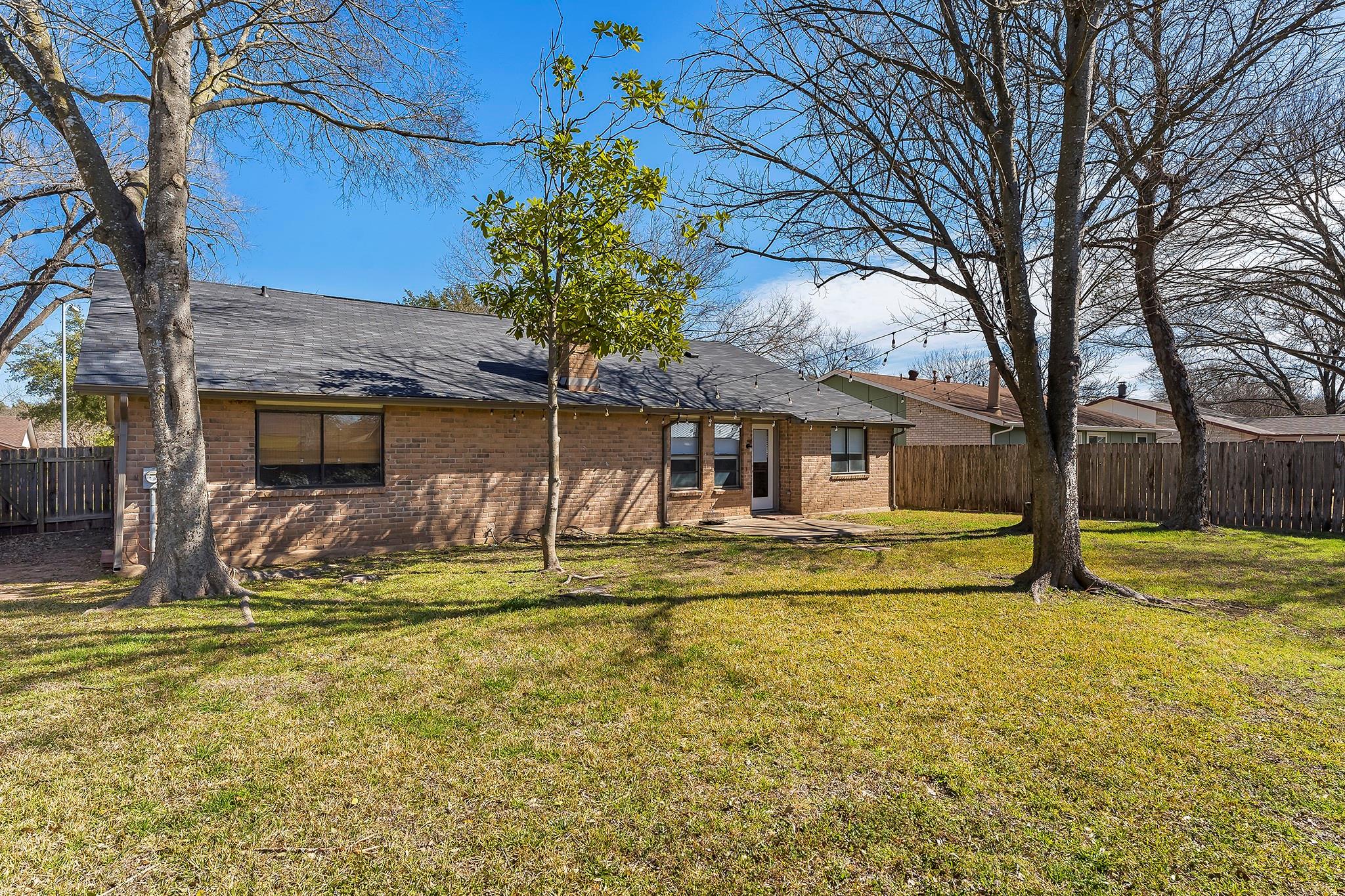 2507 Broken Oak Dr, Austin, TX 78745