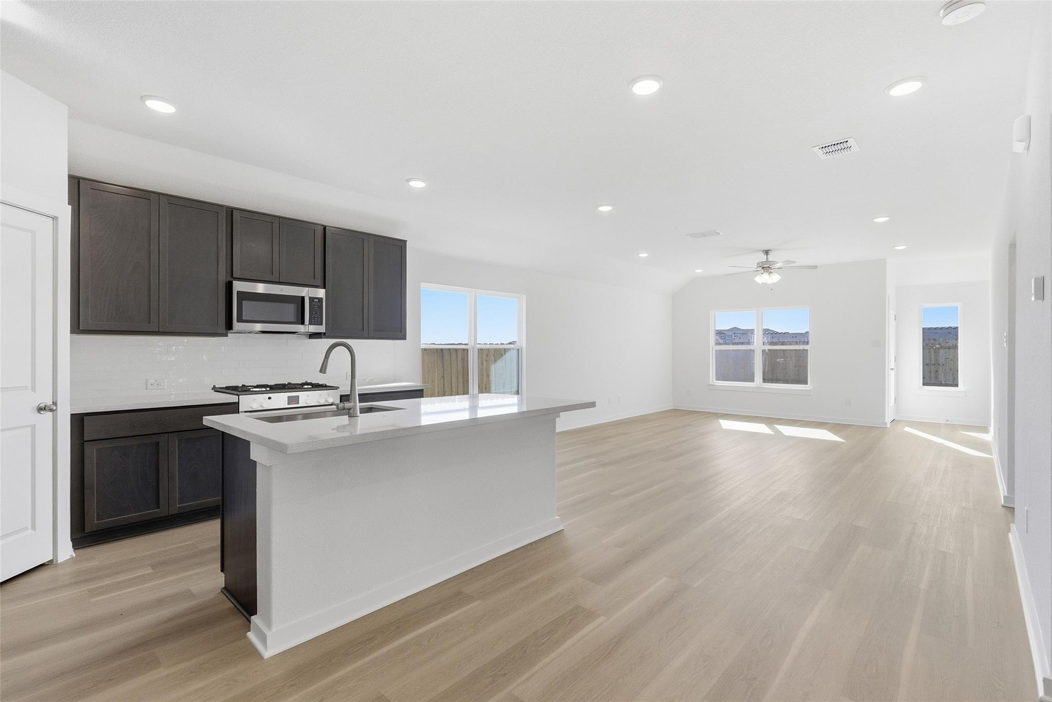 212 Hazy View Rd, San Marcos, TX 78666