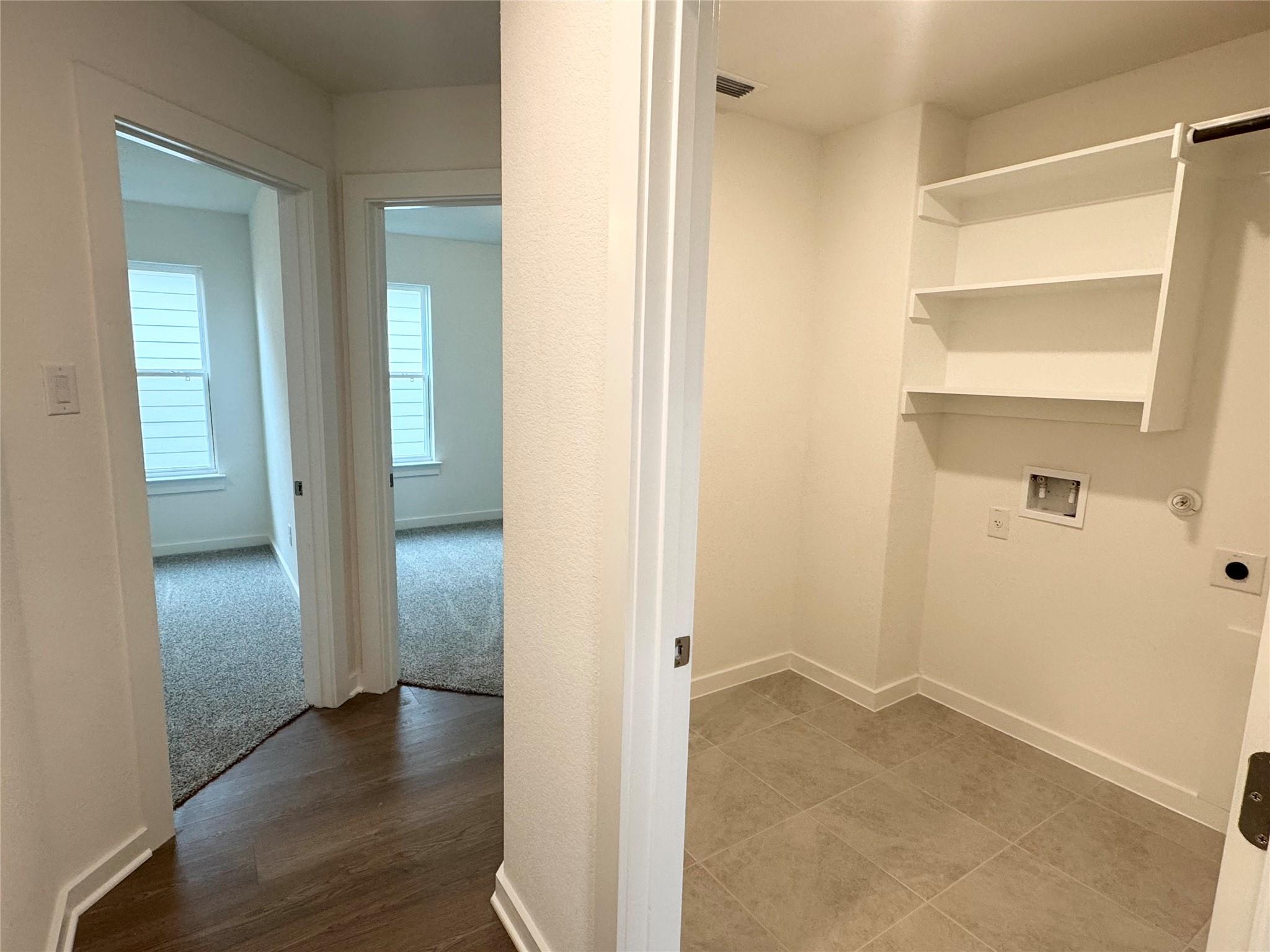 212 Hazy View Ln, San Marcos, TX 78666