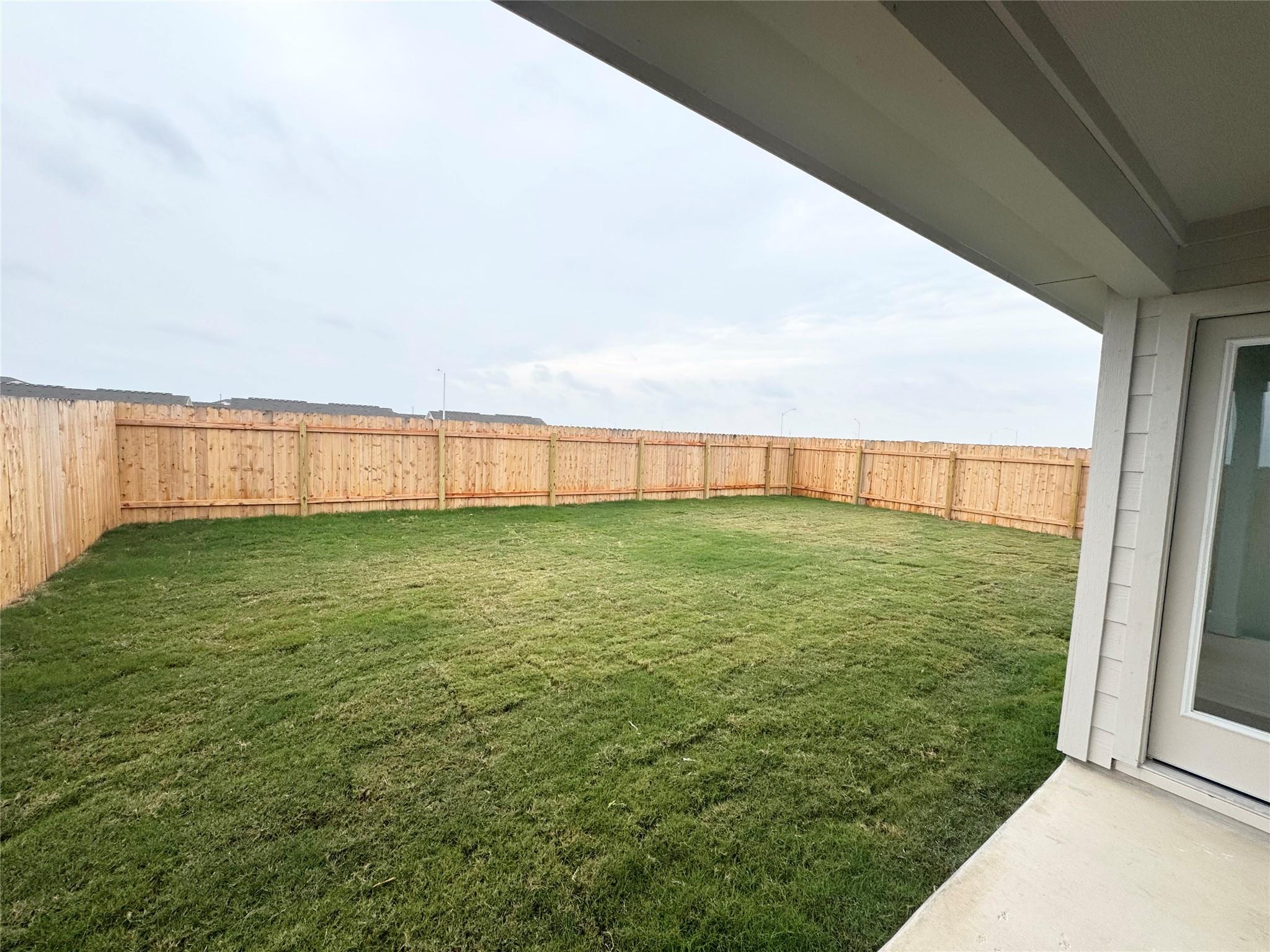 212 Hazy View Ln, San Marcos, TX 78666
