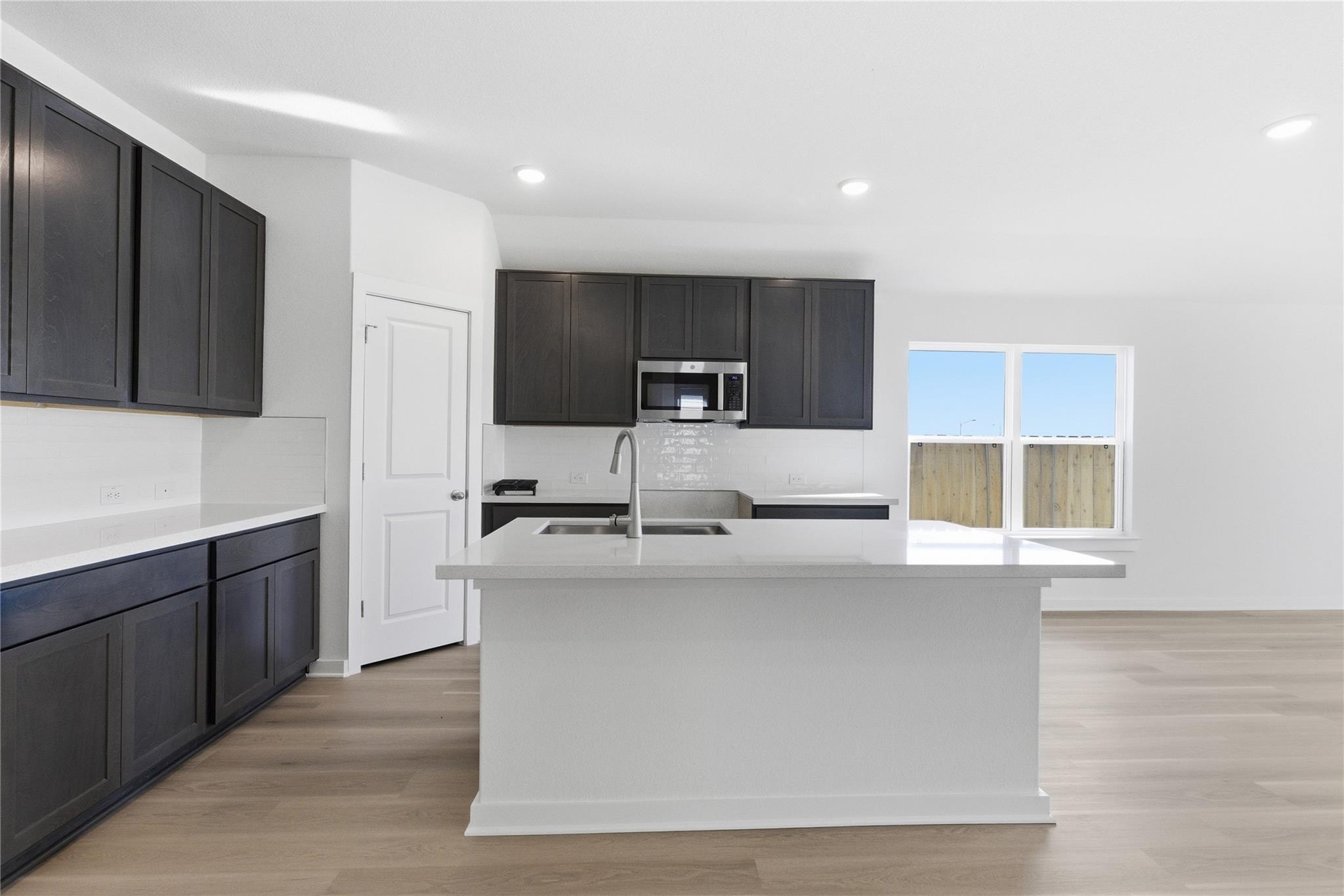 212 Hazy View Rd, San Marcos, TX 78666