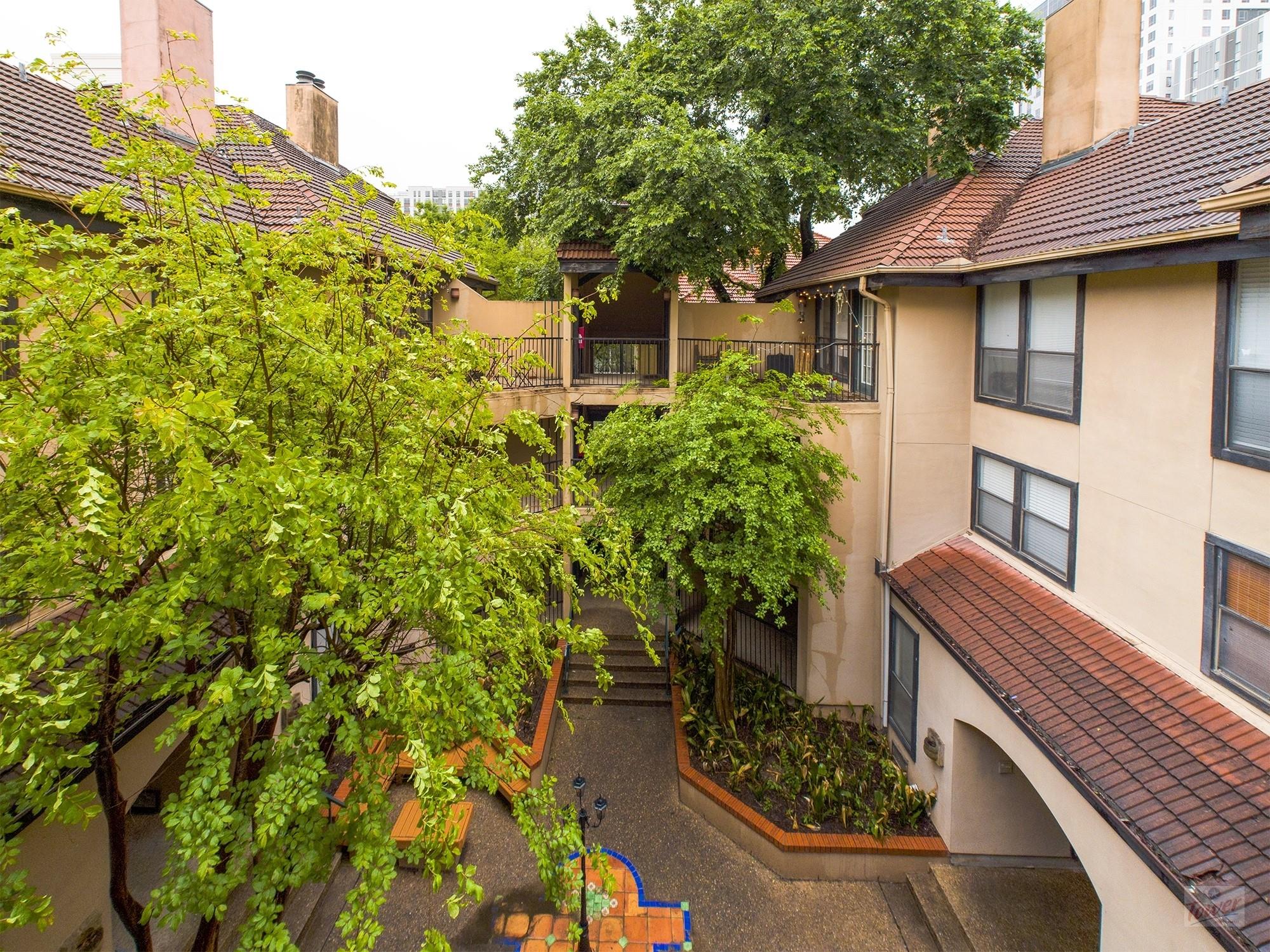 2110 Rio Grande St # 301, Austin, TX 78705