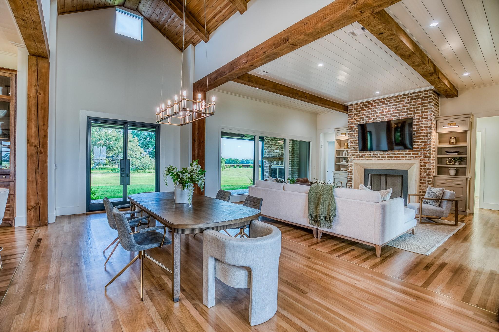 104 Hartfield Hill Ln, Round Top, TX 78954