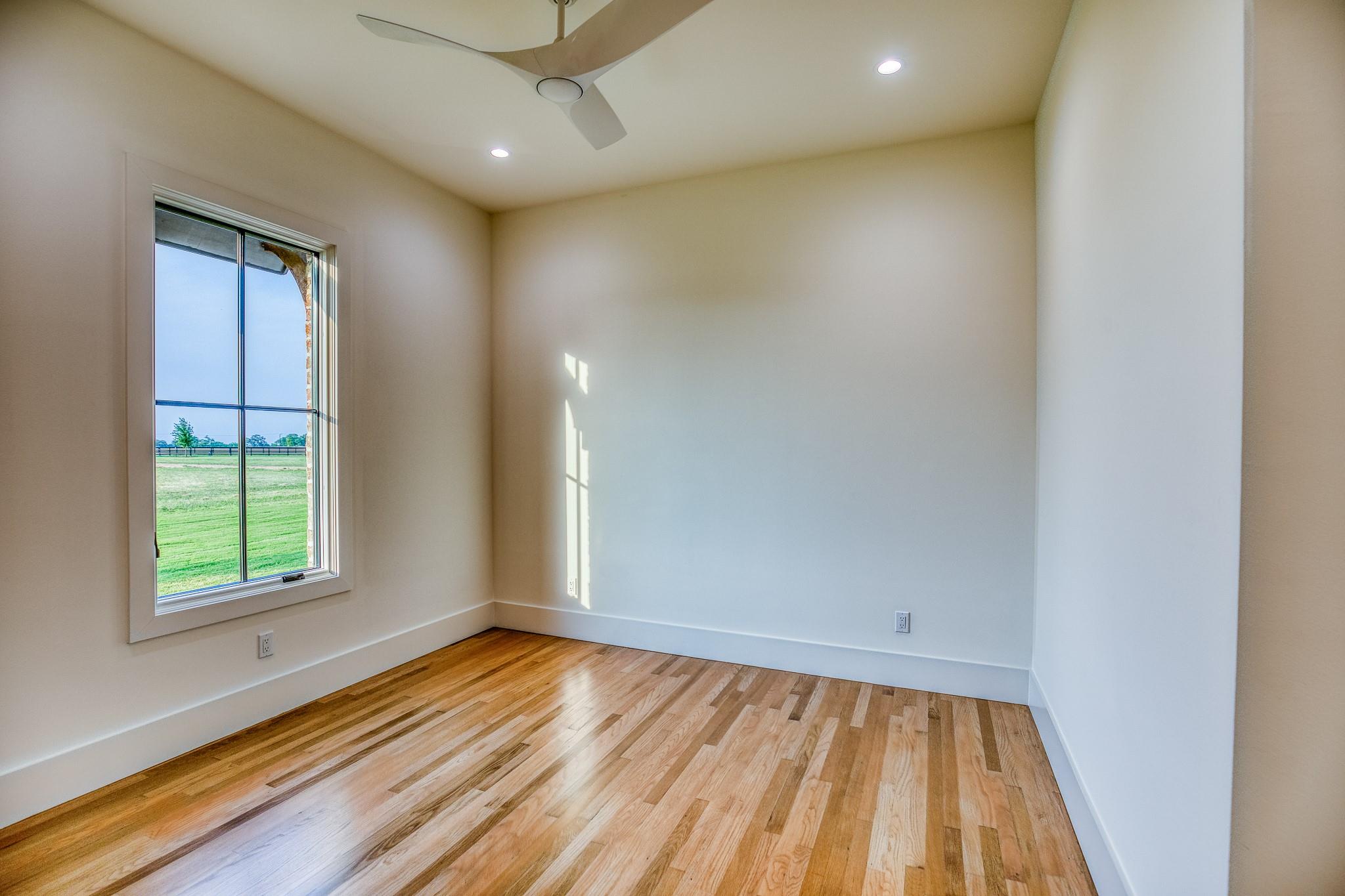 104 Hartfield Hill Ln, Round Top, TX 78954