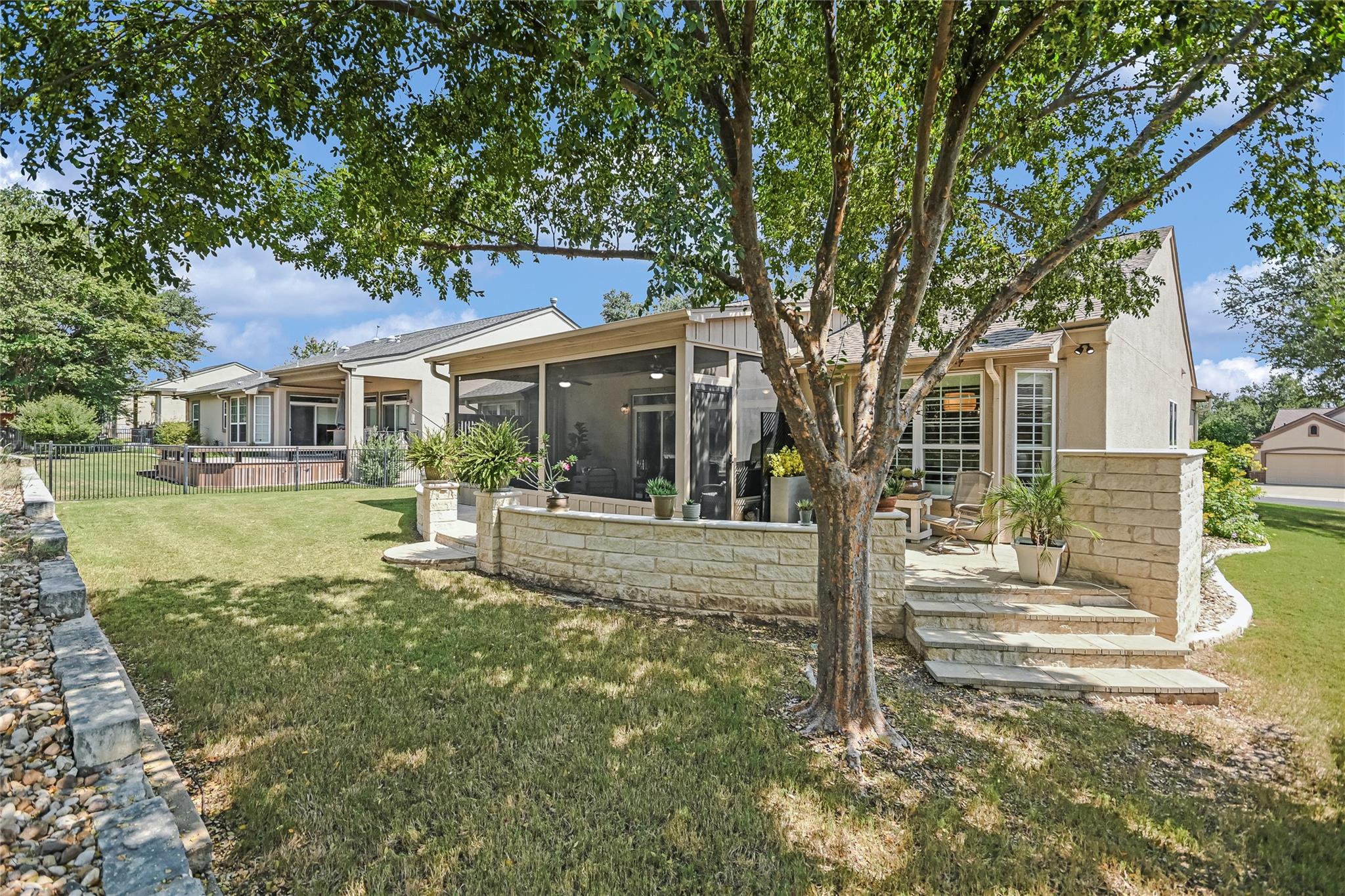 105 Whirlwind Cv, Georgetown, TX 78633