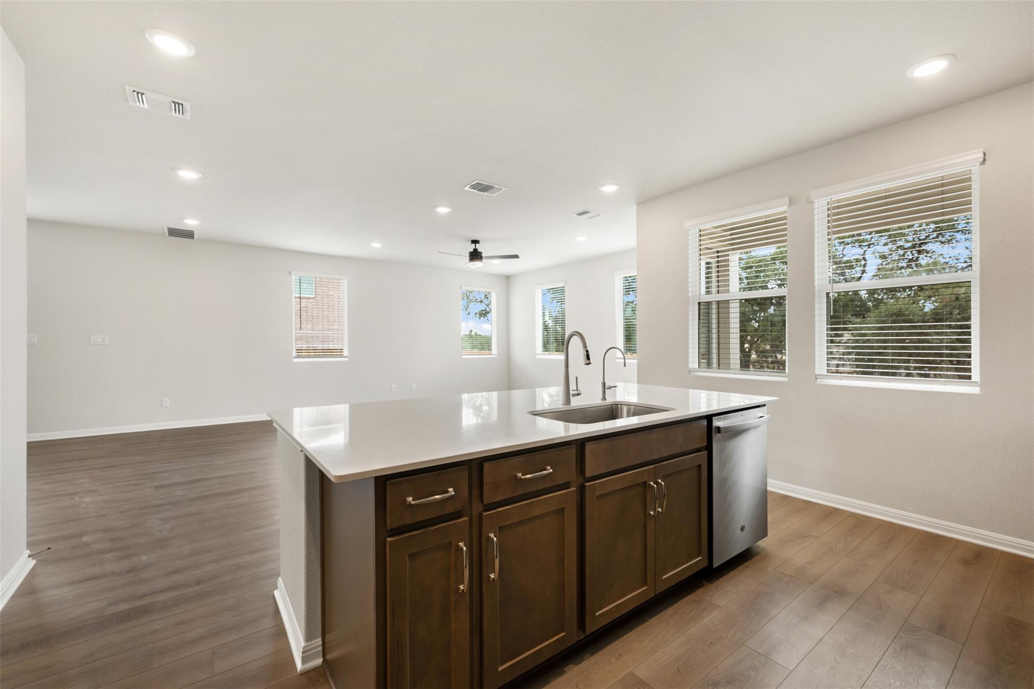 136 Knockout Rose Dr, San Marcos, TX 78666