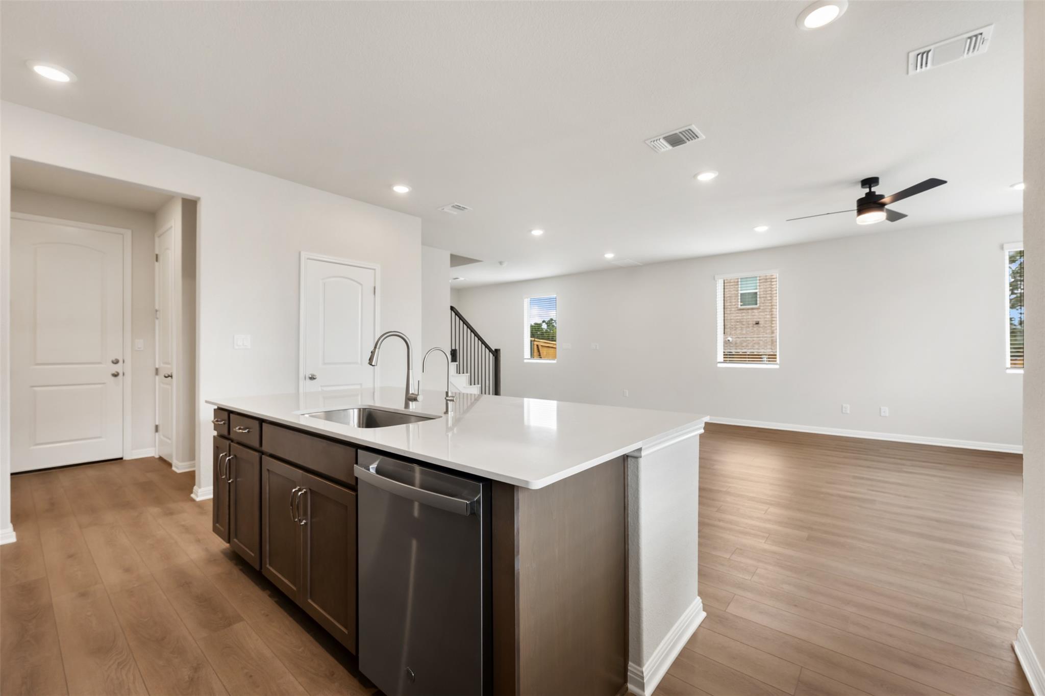 136 Knockout Rose Dr, San Marcos, TX 78666