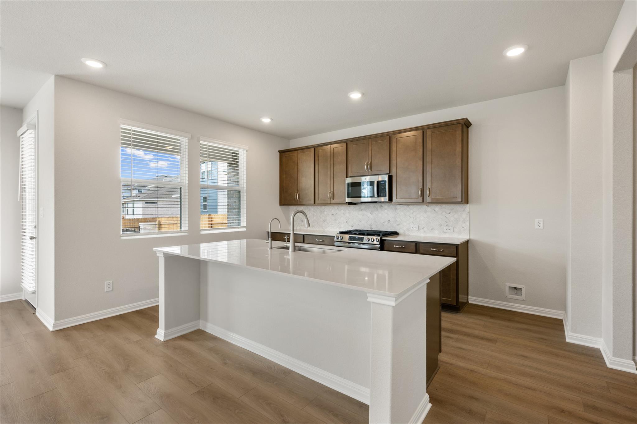 136 Knockout Rose Dr, San Marcos, TX 78666