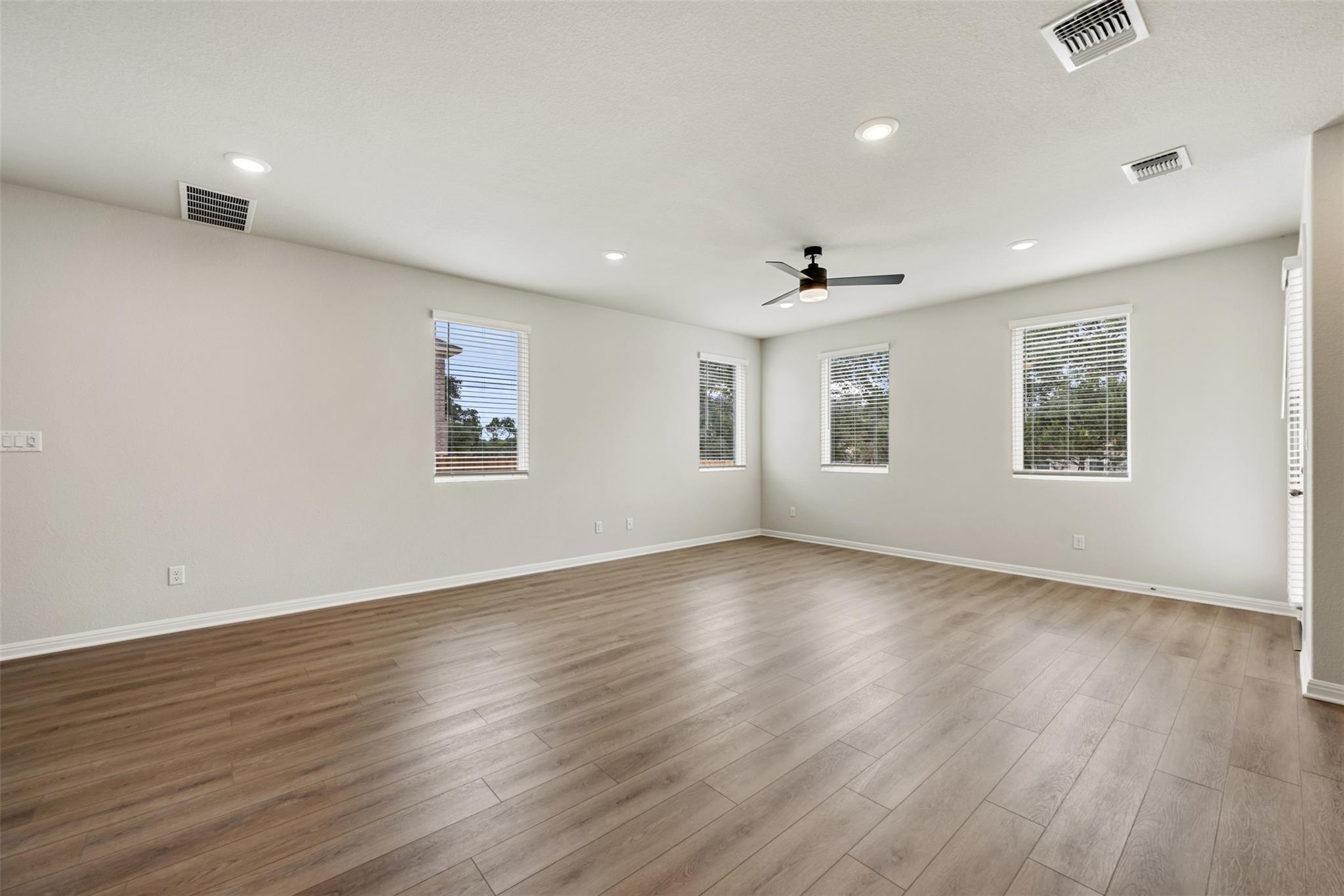 136 Knockout Rose Dr, San Marcos, TX 78666