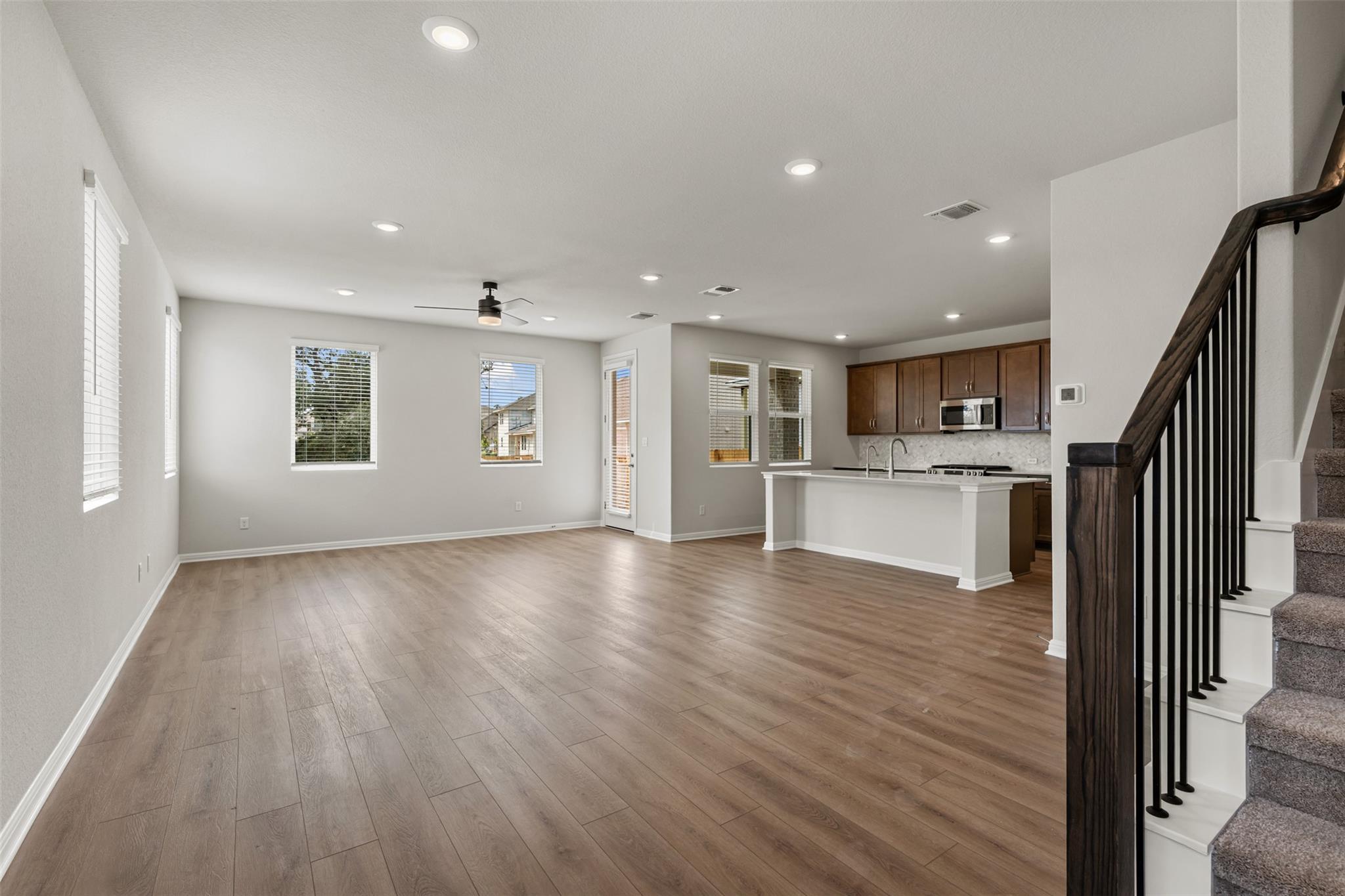 136 Knockout Rose Dr, San Marcos, TX 78666