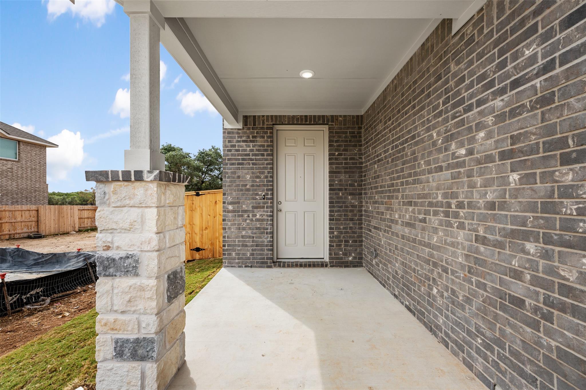 136 Knockout Rose Dr, San Marcos, TX 78666