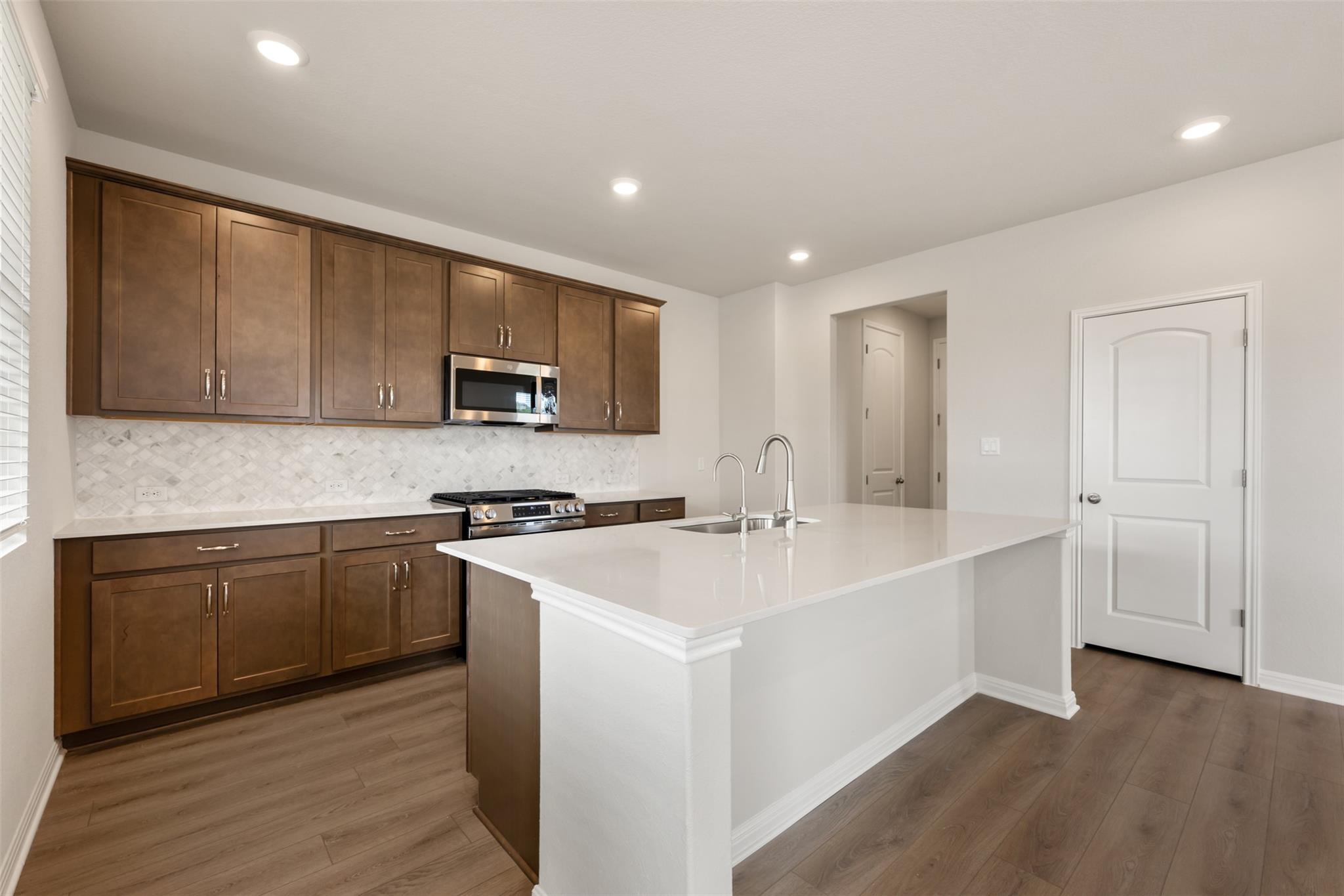 136 Knockout Rose Dr, San Marcos, TX 78666