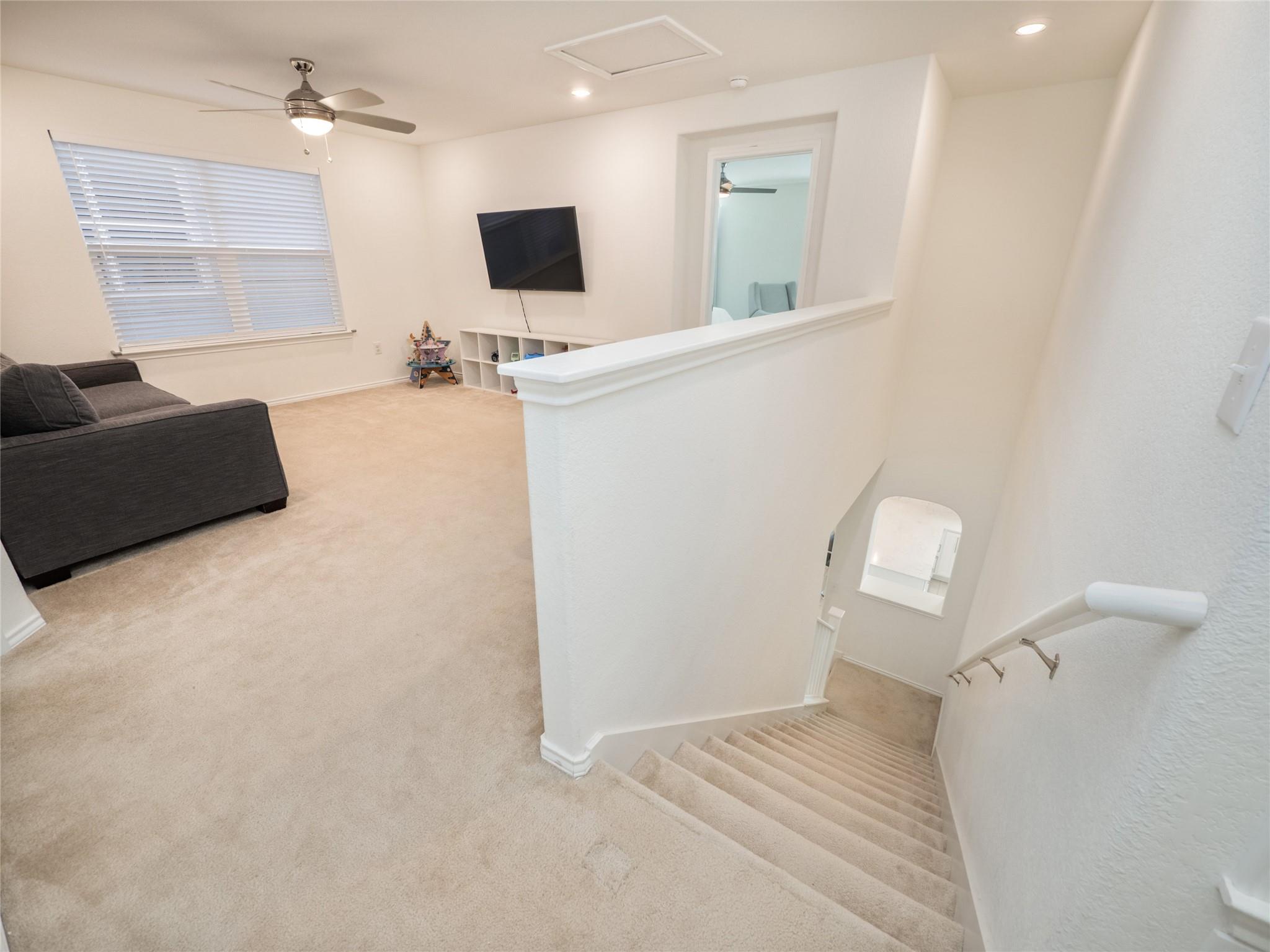 6313 Carriage Pines Dr, Del Valle, TX 78617