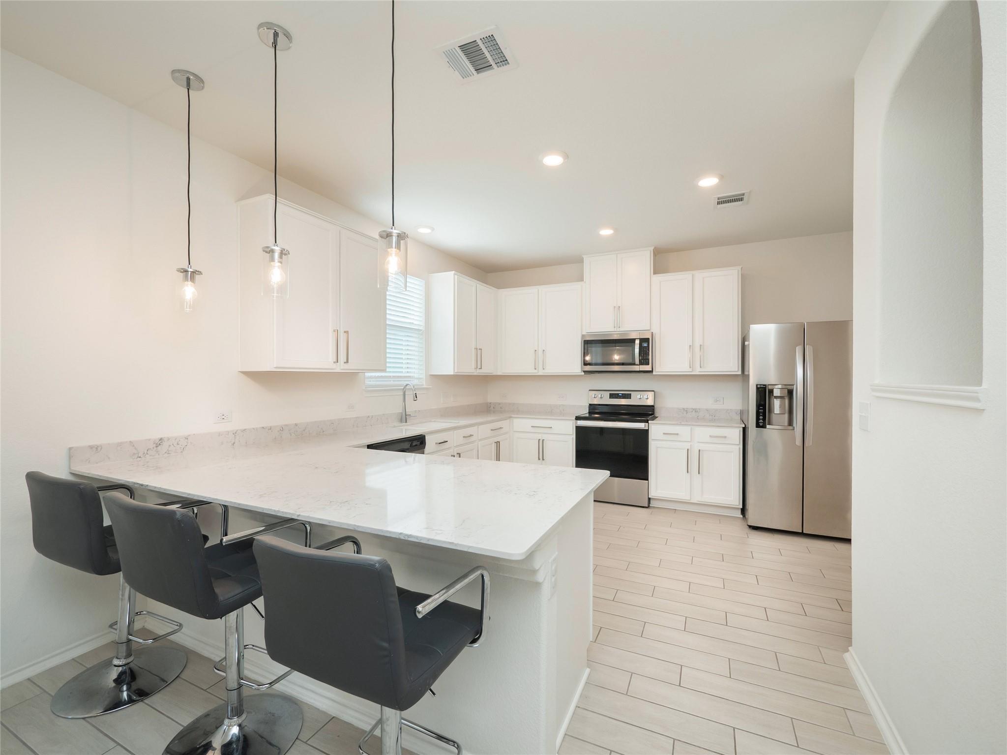 6313 Carriage Pines Dr, Del Valle, TX 78617