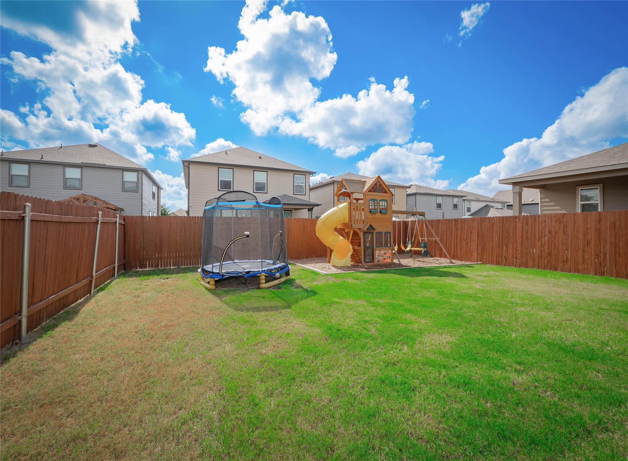 6313 Carriage Pines Dr, Del Valle, TX 78617