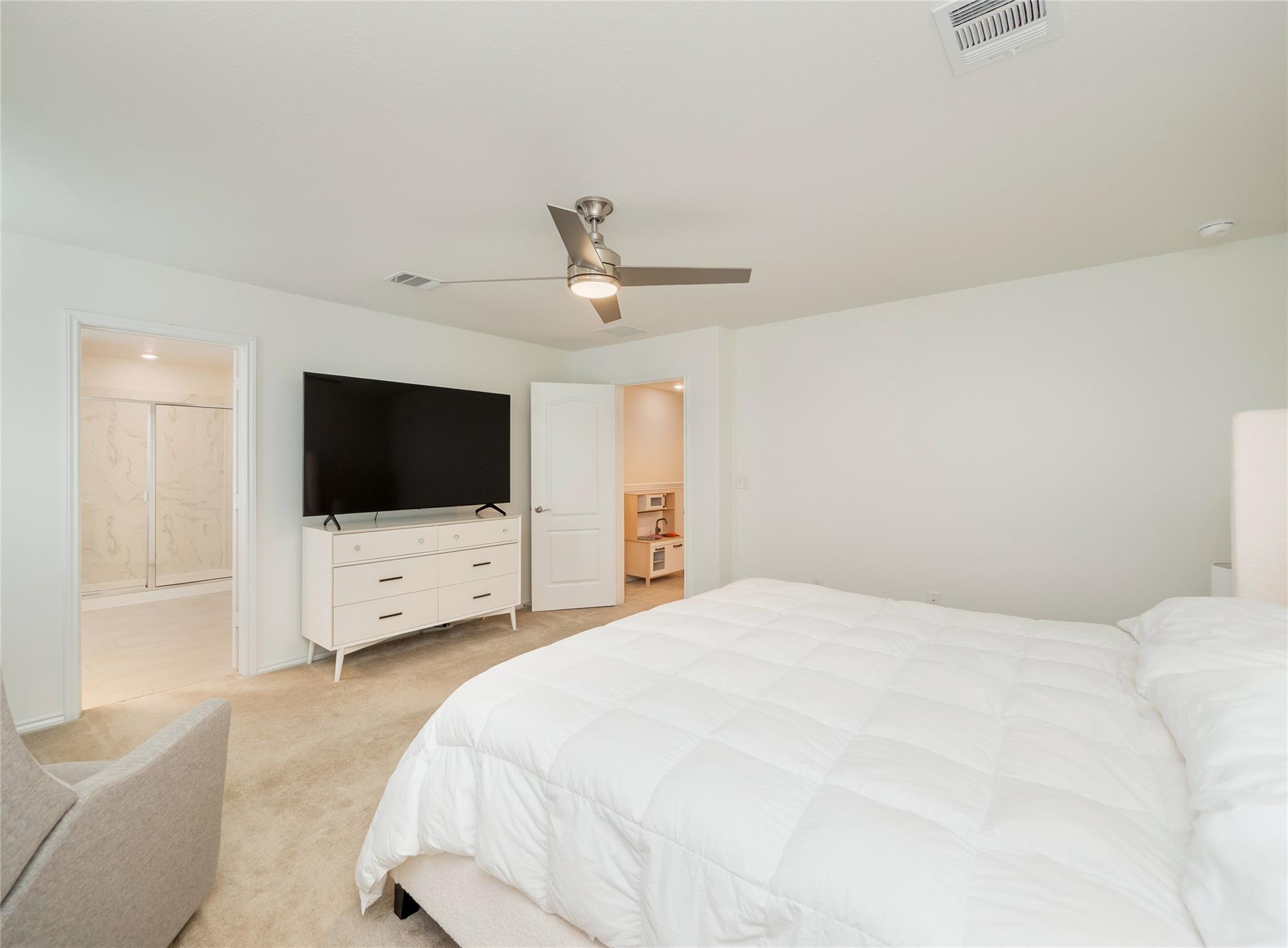 6313 Carriage Pines Dr, Del Valle, TX 78617