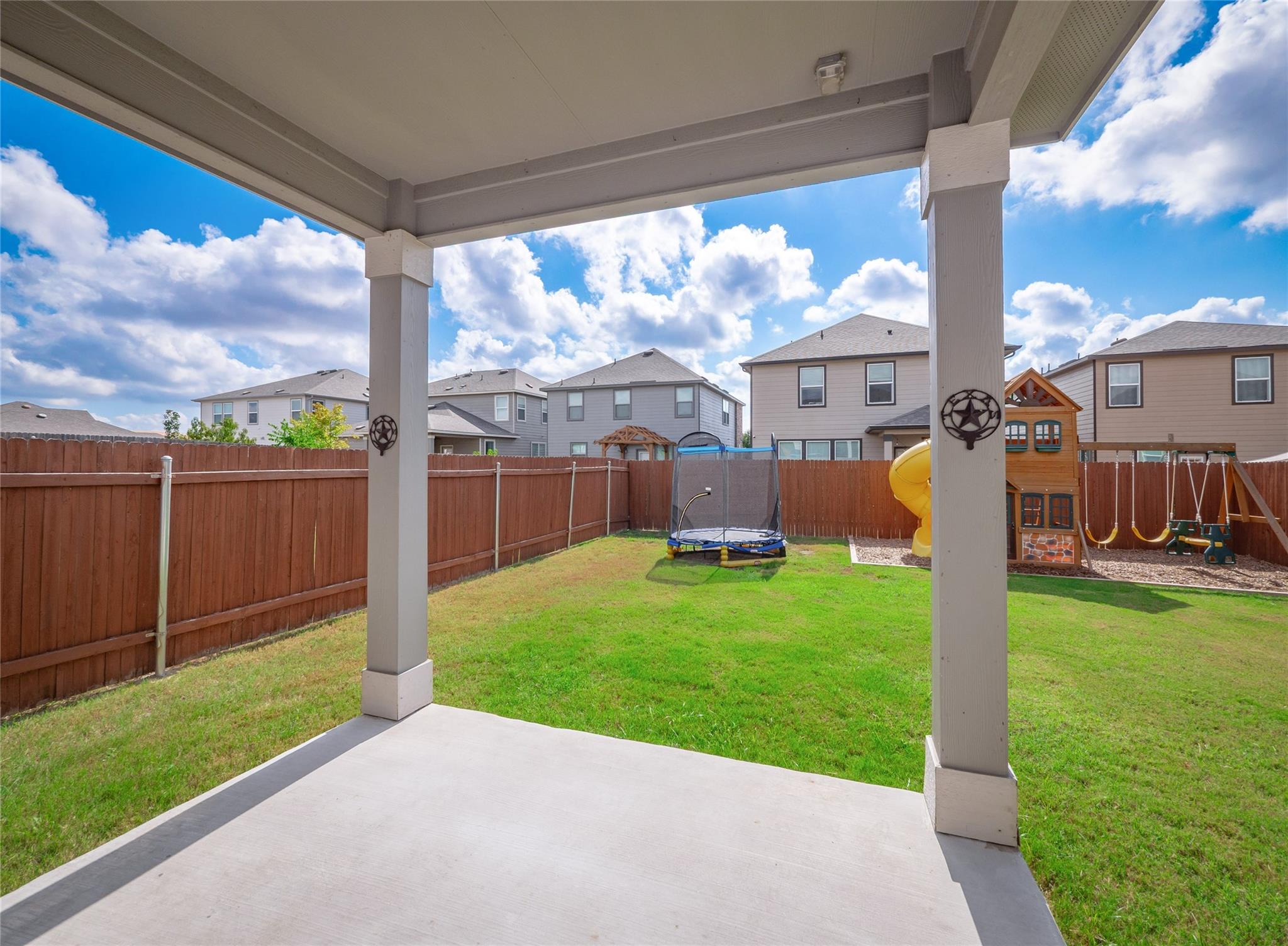 6313 Carriage Pines Dr, Del Valle, TX 78617