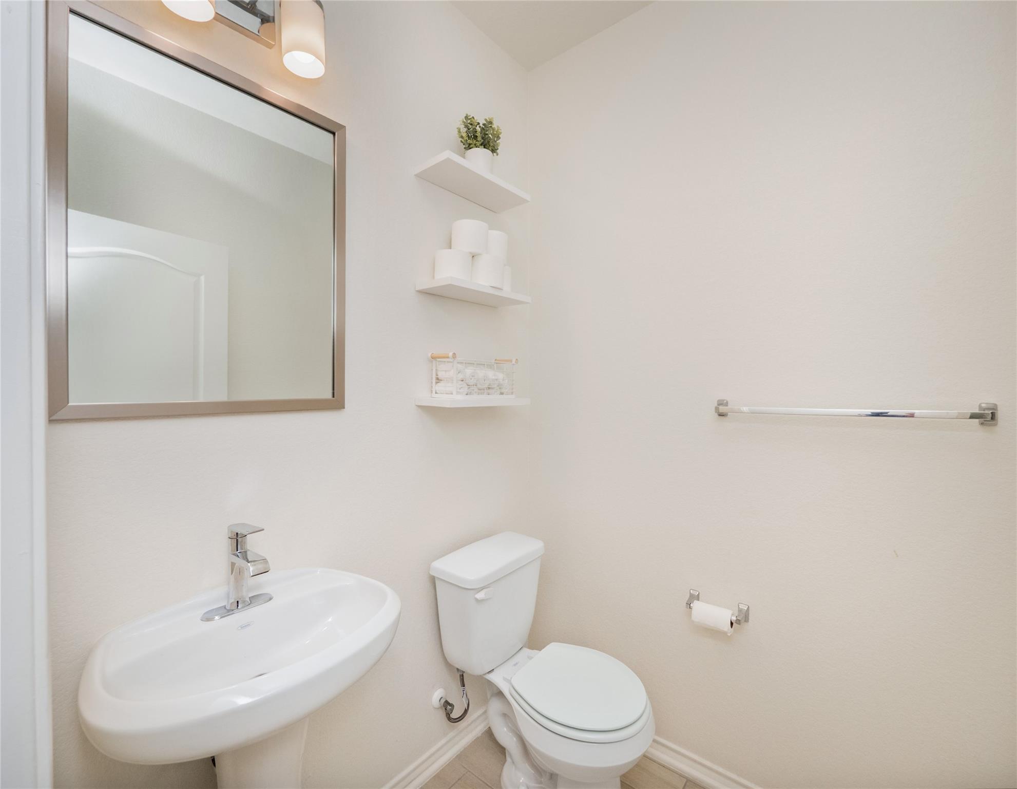 6313 Carriage Pines Dr, Del Valle, TX 78617