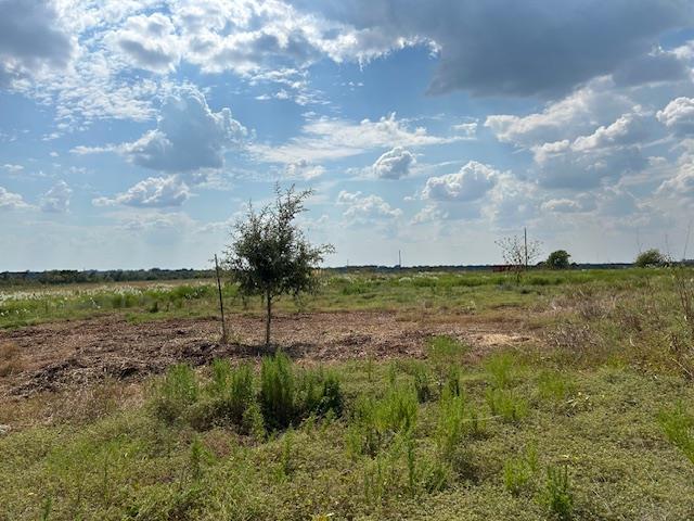 1079 Lomax Harmel Rd, Burton, TX 77835