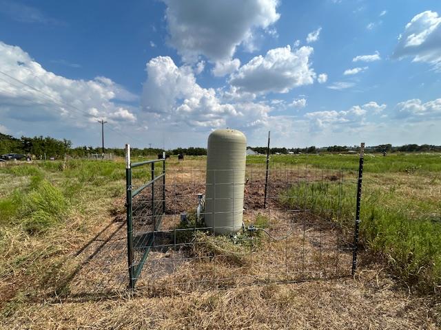 1079 Lomax Harmel Rd, Burton, TX 77835