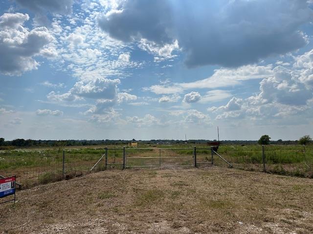 1079 Lomax Harmel Rd, Burton, TX 77835