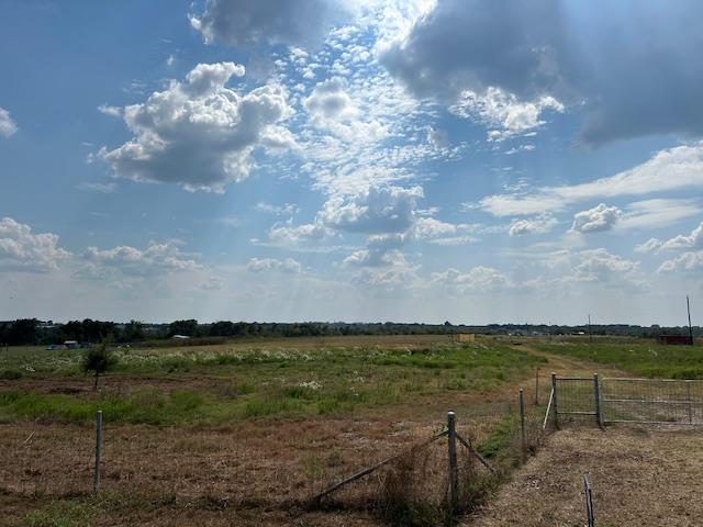 1079 Lomax Harmel Rd, Burton, TX 77835