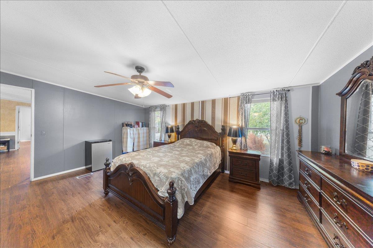 114 Dove Ln, Kyle, TX 78640