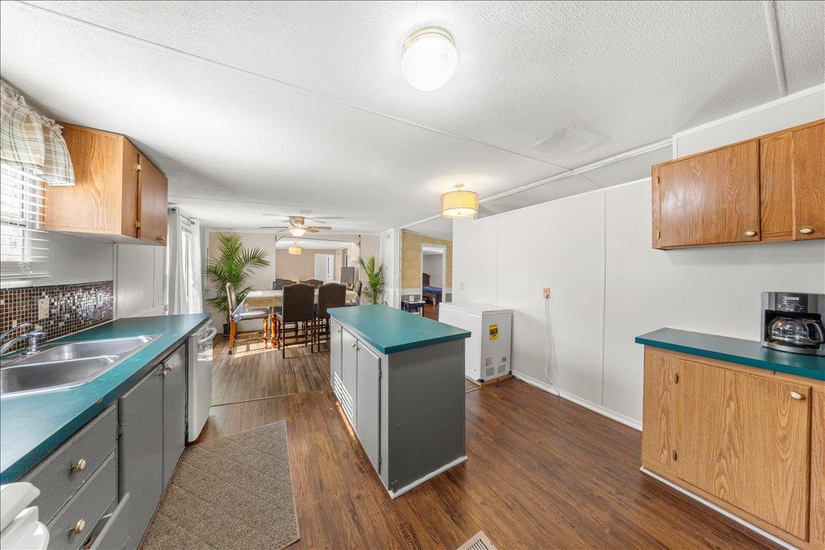 114 Dove Ln, Kyle, TX 78640