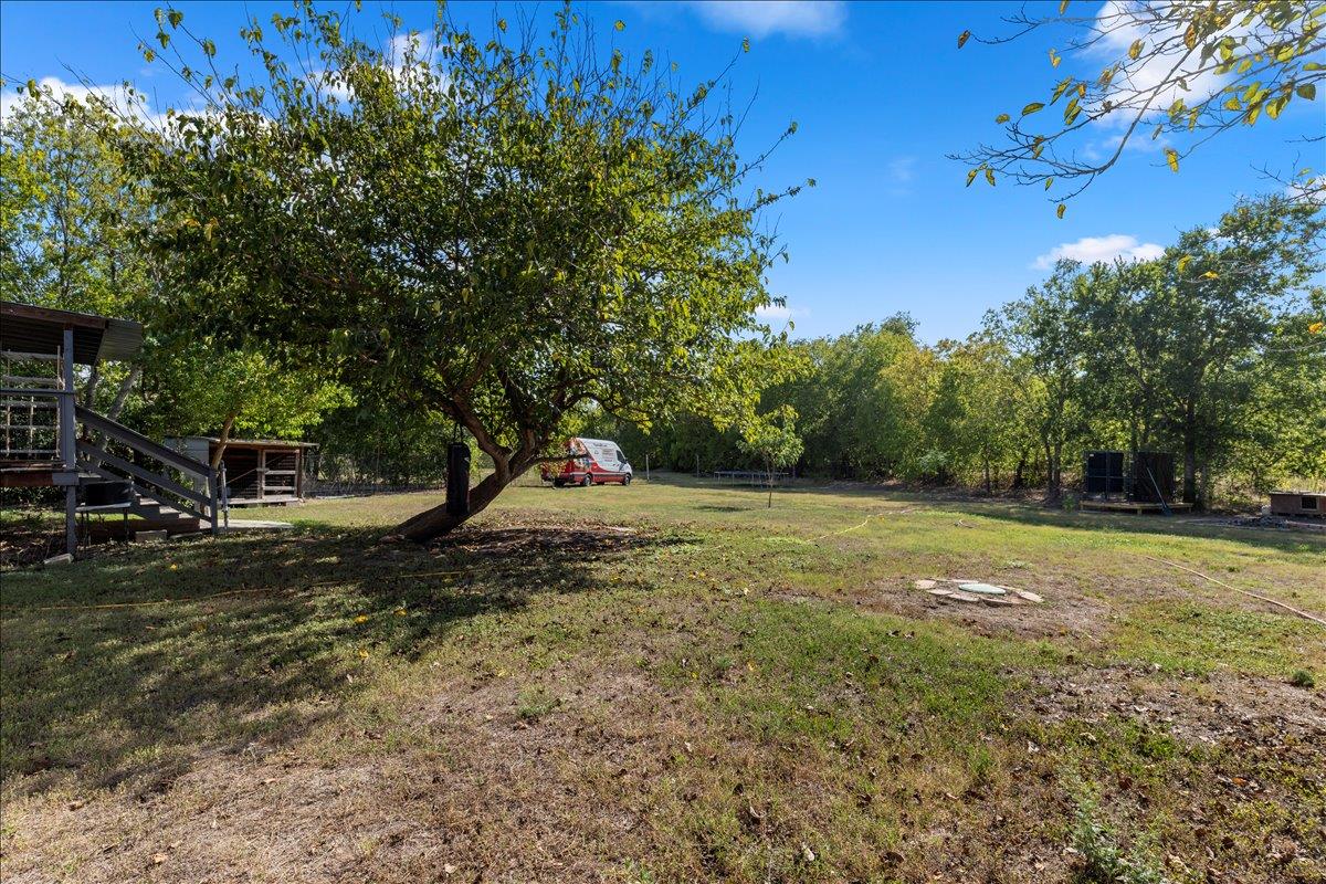 114 Dove Ln, Kyle, TX 78640