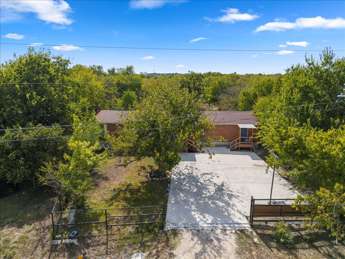 114 Dove Ln, Kyle, TX 78640