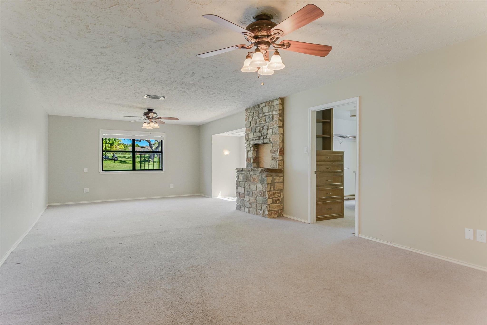 85 BROOKHOLLOW Dr, Wimberley, TX 78676