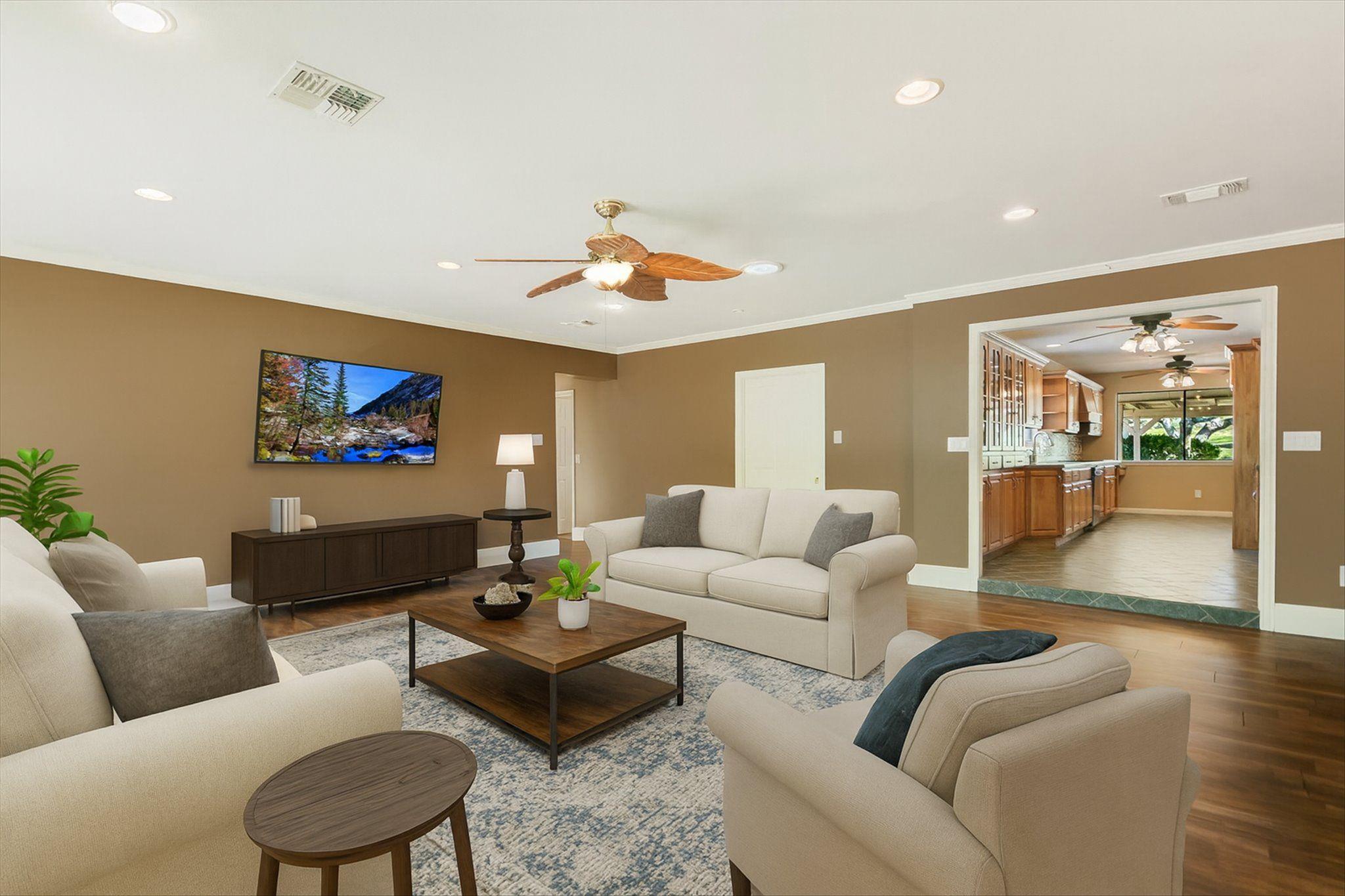 85 BROOKHOLLOW Dr, Wimberley, TX 78676