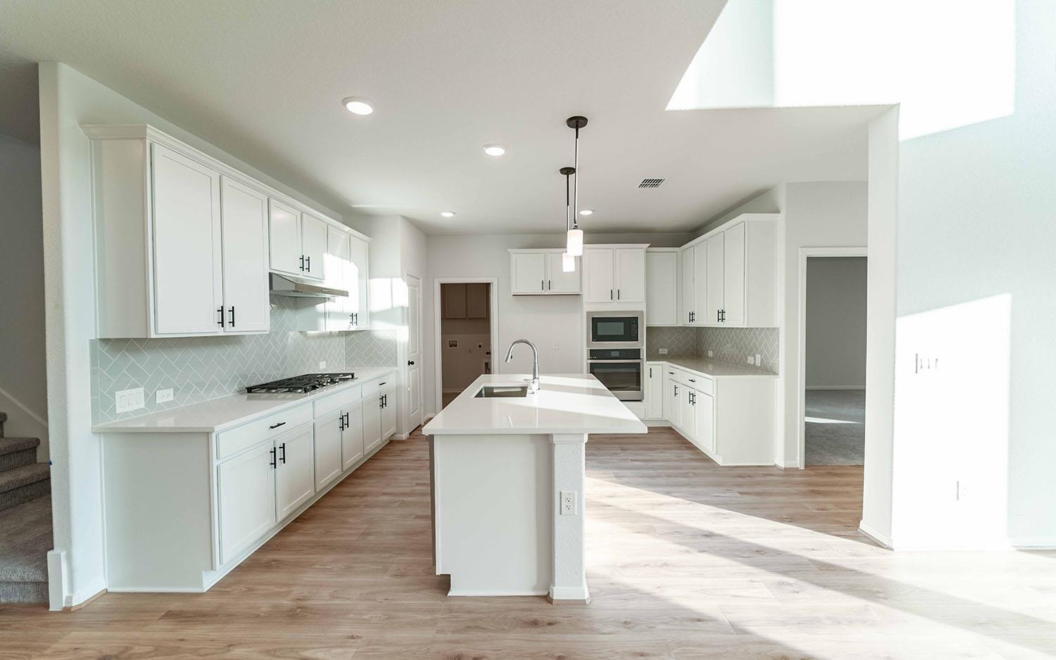 332 Hollister Dr, Liberty Hill, TX 78642