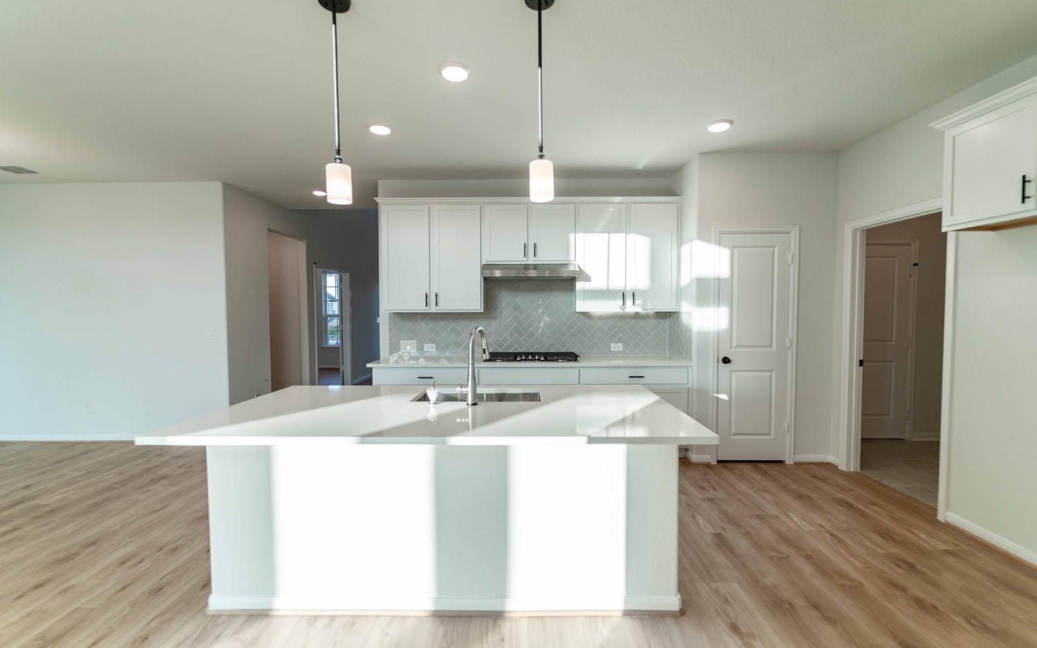 332 Hollister Dr, Liberty Hill, TX 78642