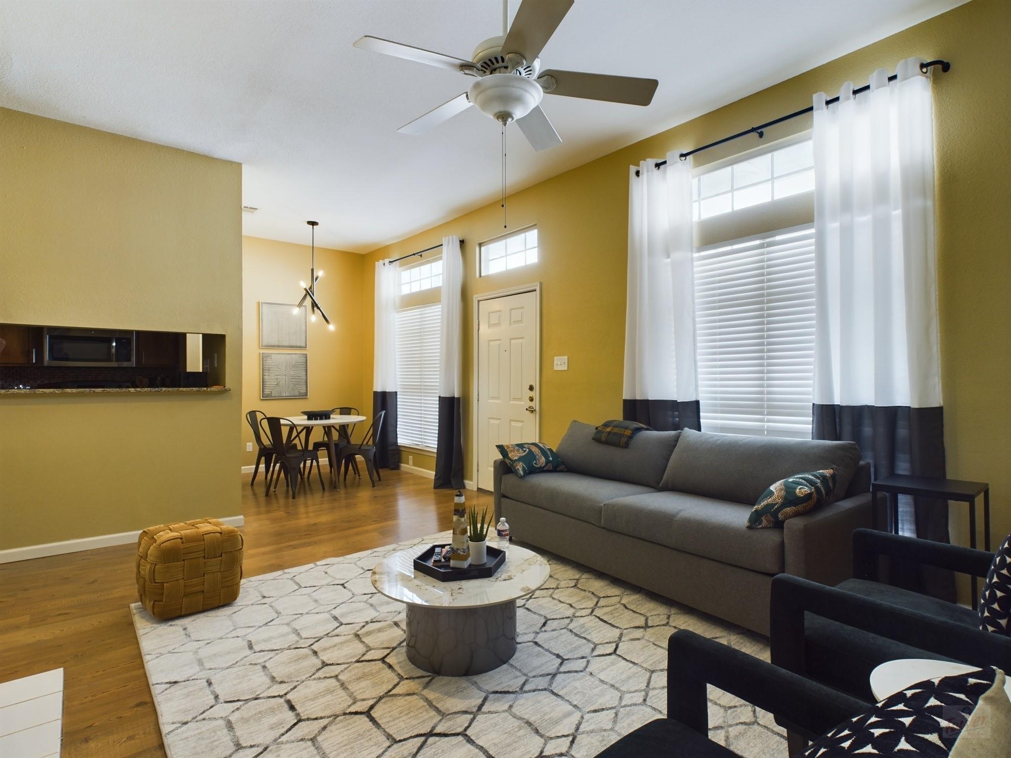 2811 Rio Grande St # 204, Austin, TX 78705