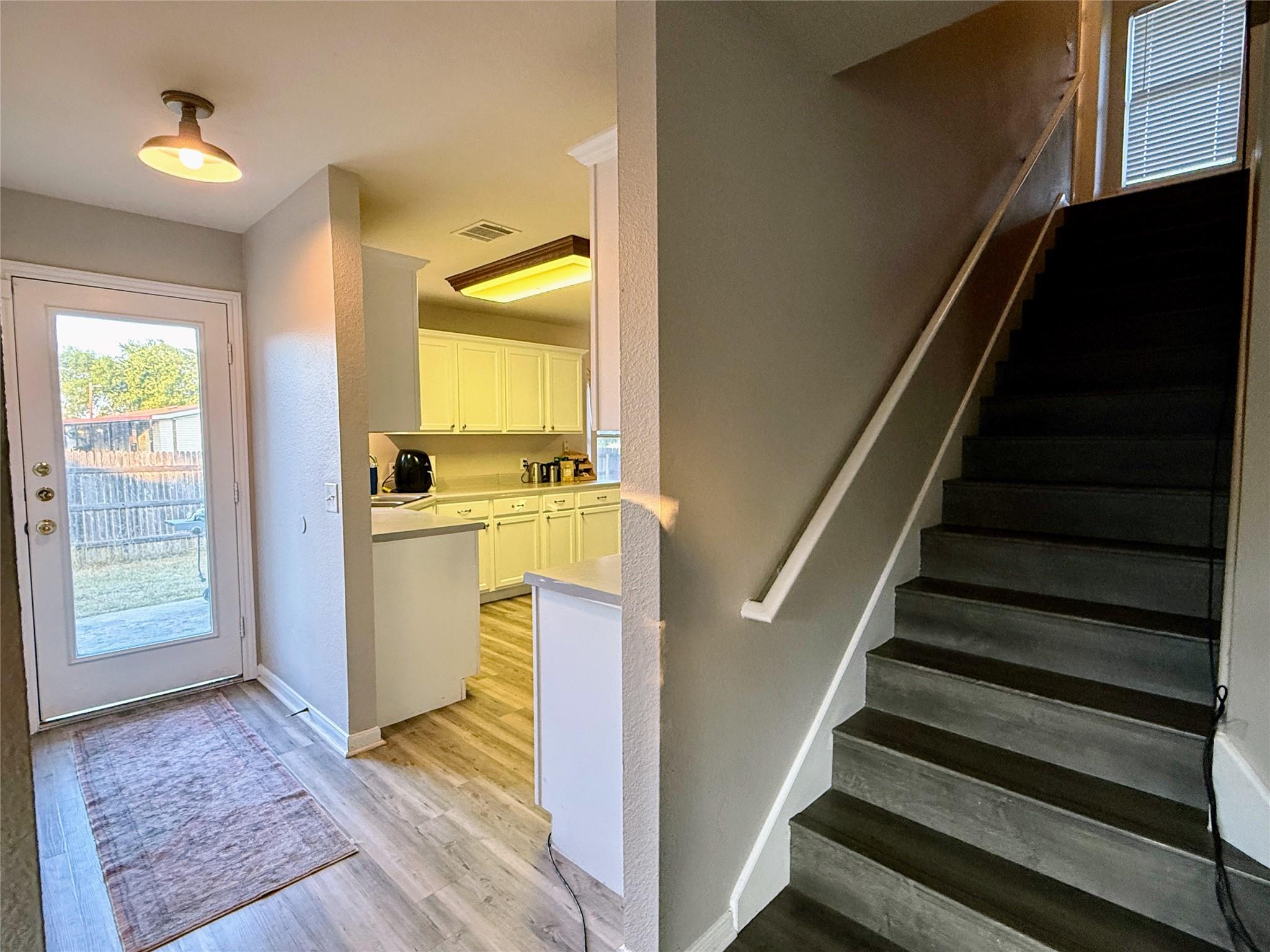 541 Zebra Dr, Kyle, TX 78640