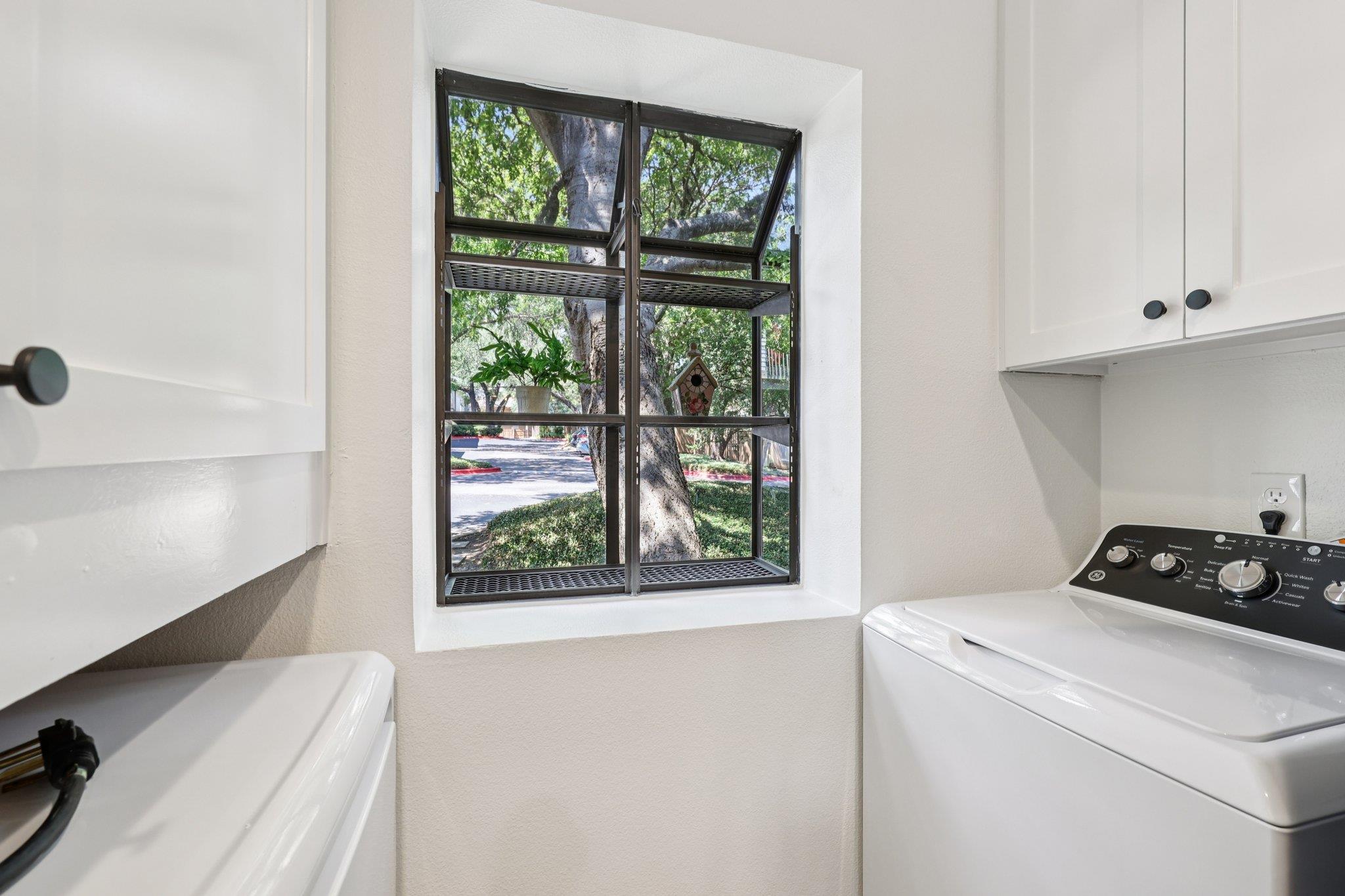 7122 Wood Hollow Dr # 52, Austin, TX 78731