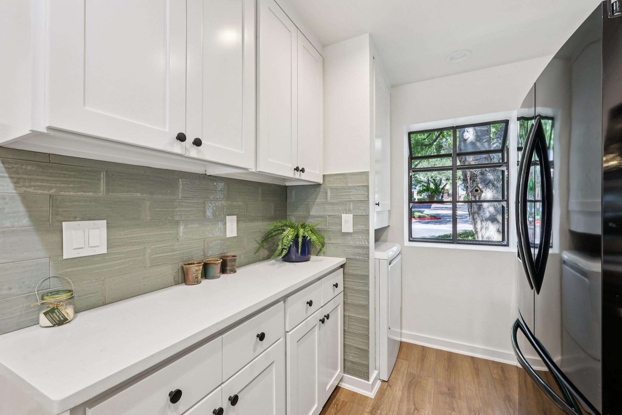 7122 Wood Hollow Dr # 52, Austin, TX 78731