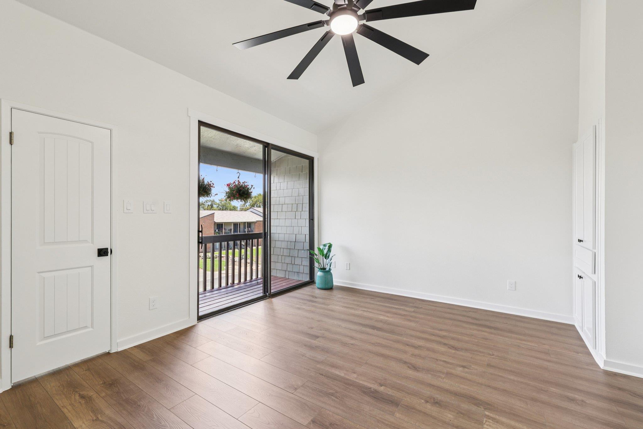 7122 Wood Hollow Dr # 52, Austin, TX 78731