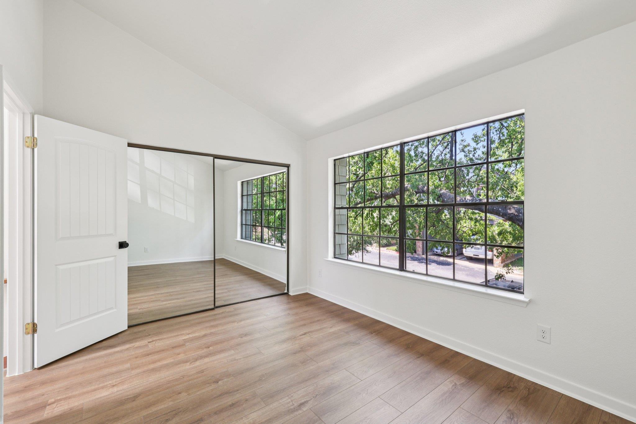 7122 Wood Hollow Dr # 52, Austin, TX 78731