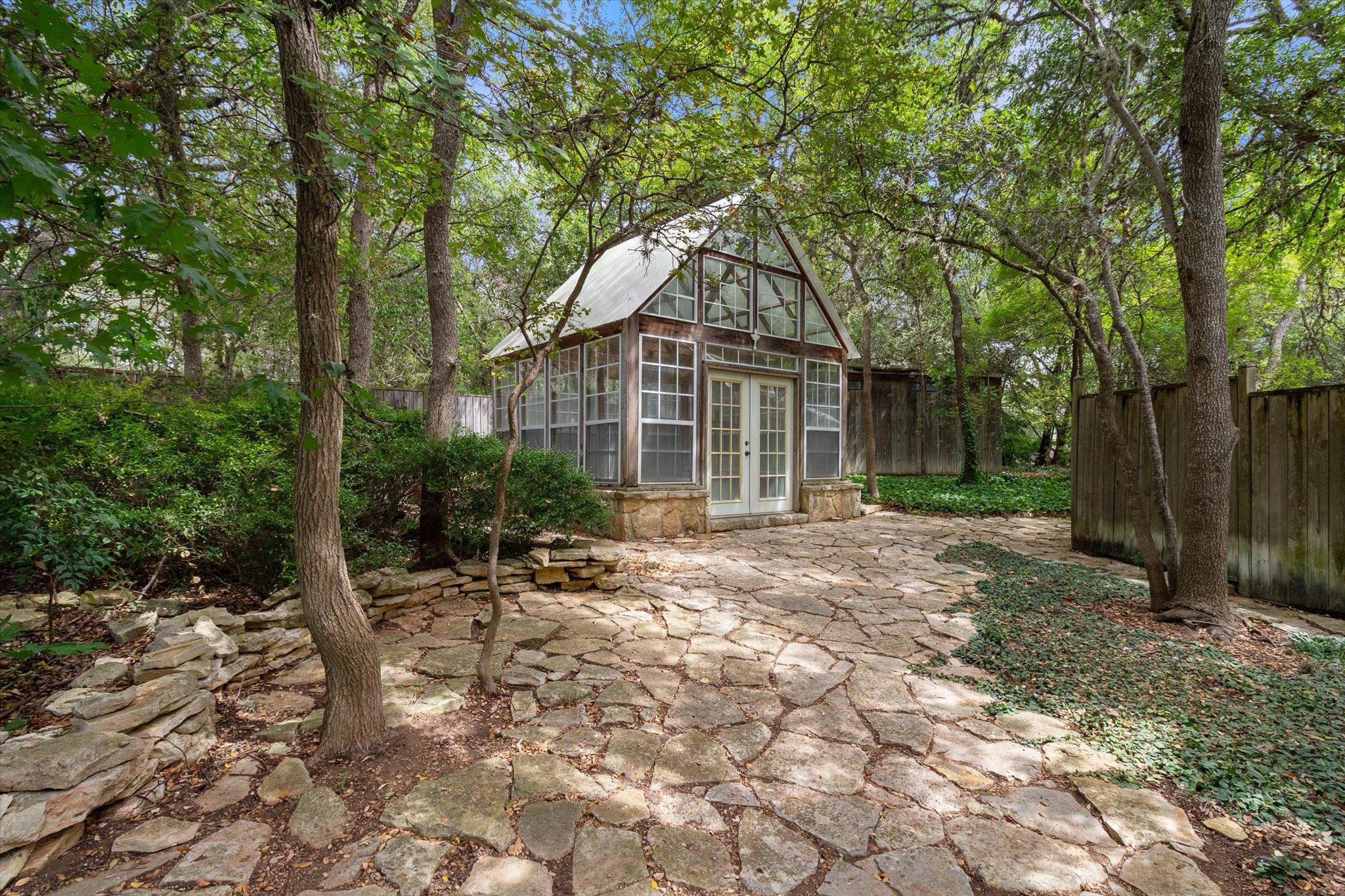 708 Snyder Hill Dr, San Marcos, TX 78666