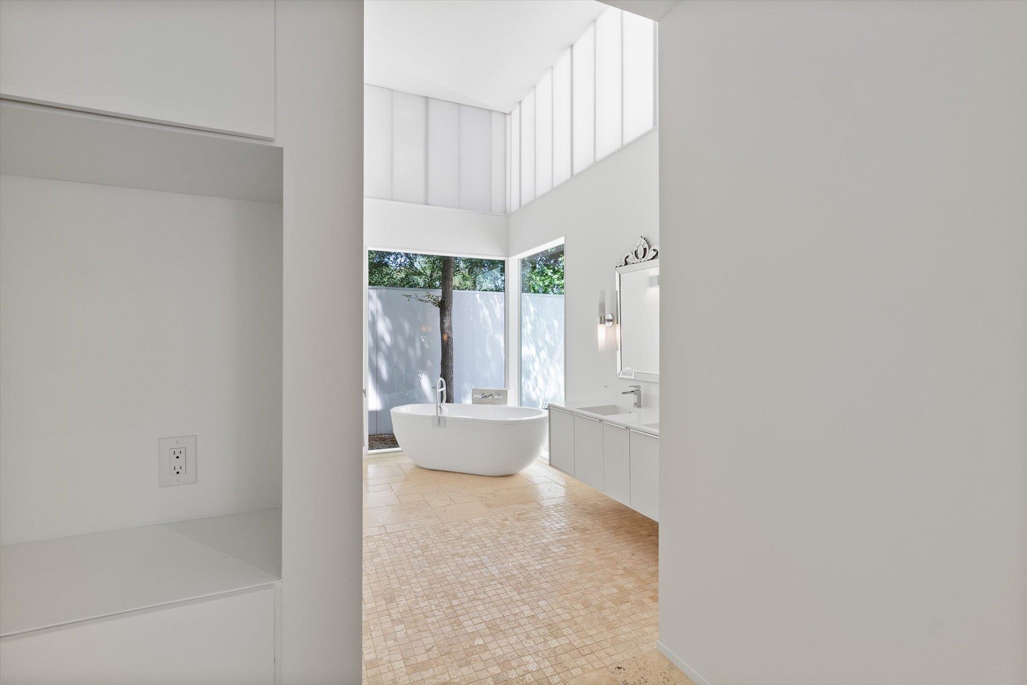 708 Snyder Hill Dr, San Marcos, TX 78666