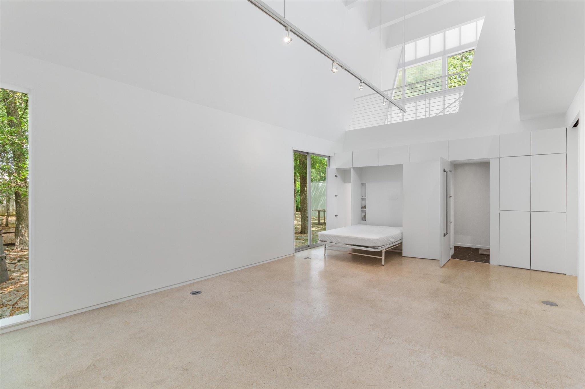 708 Snyder Hill Dr, San Marcos, TX 78666