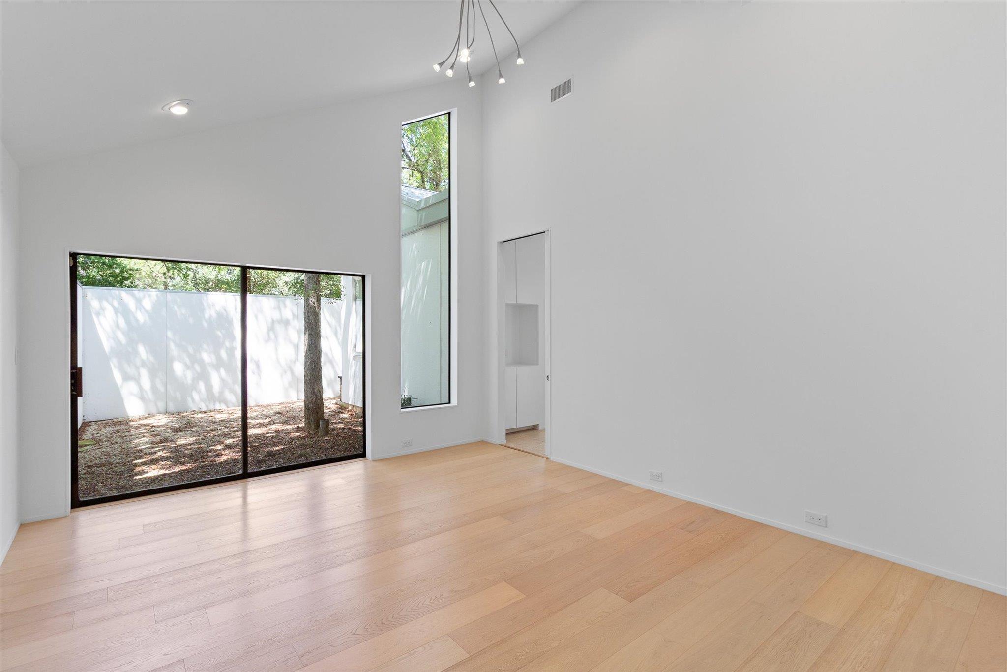 708 Snyder Hill Dr, San Marcos, TX 78666