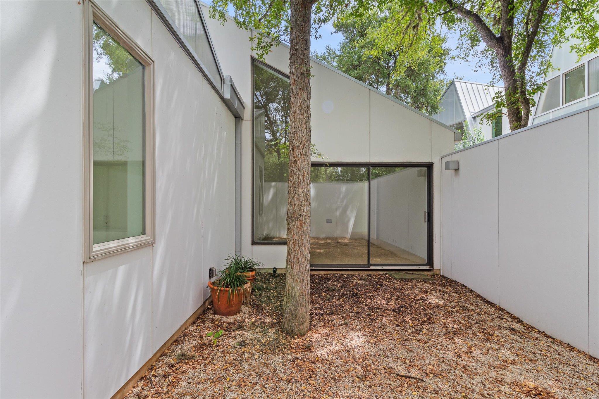 708 Snyder Hill Dr, San Marcos, TX 78666