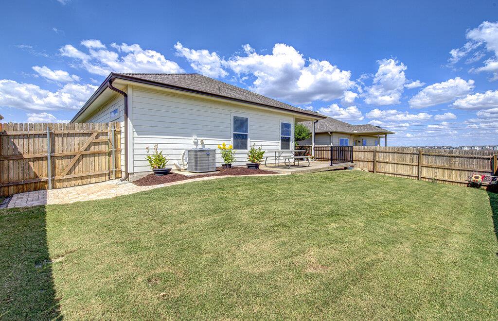 5005 Winsbury Dr, Georgetown, TX 78626