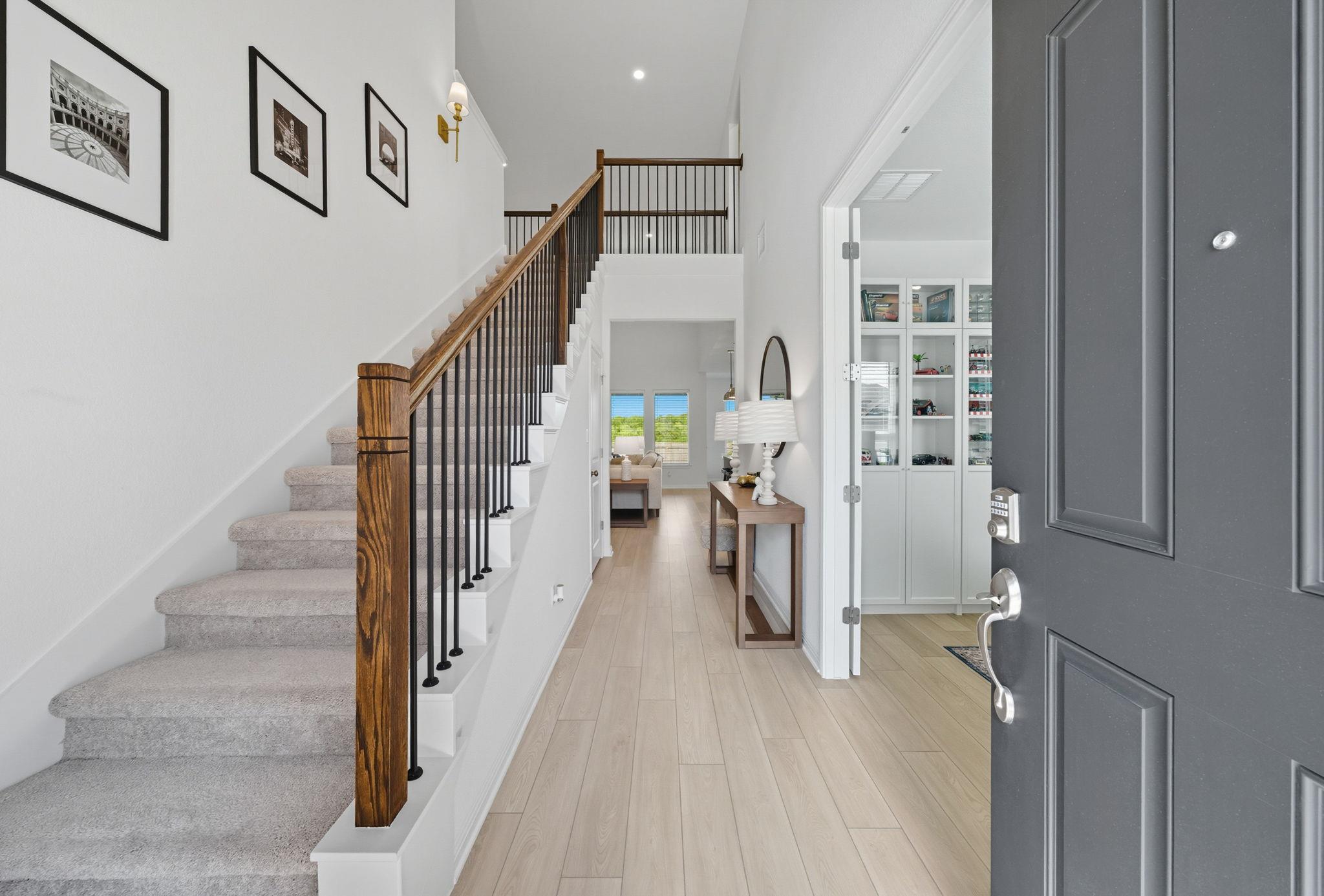 6808 Quiet Stream Way, Buda, TX 78610