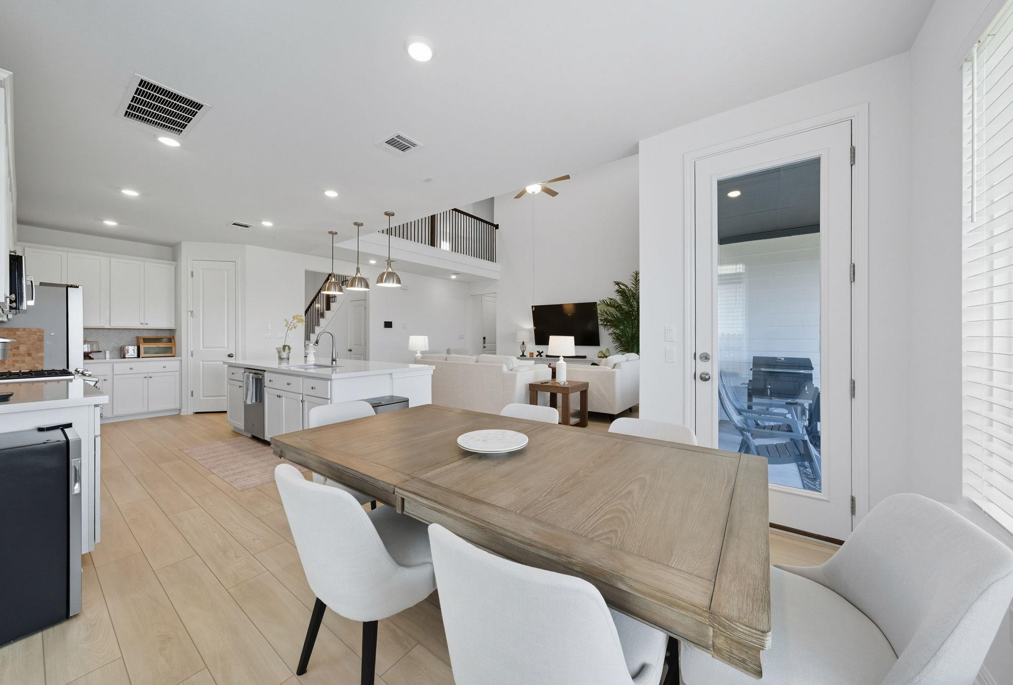 6808 Quiet Stream Way, Buda, TX 78610