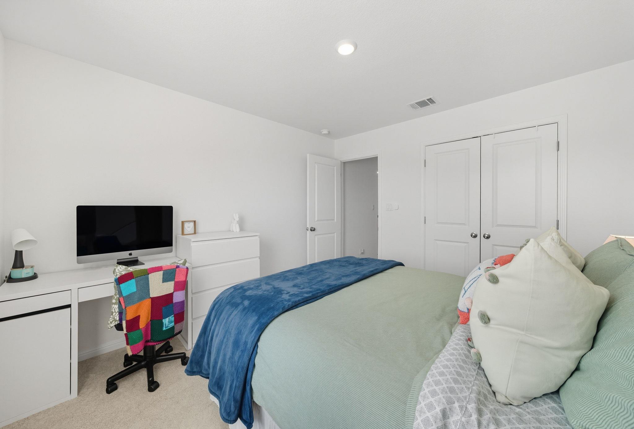 6808 Quiet Stream Way, Buda, TX 78610