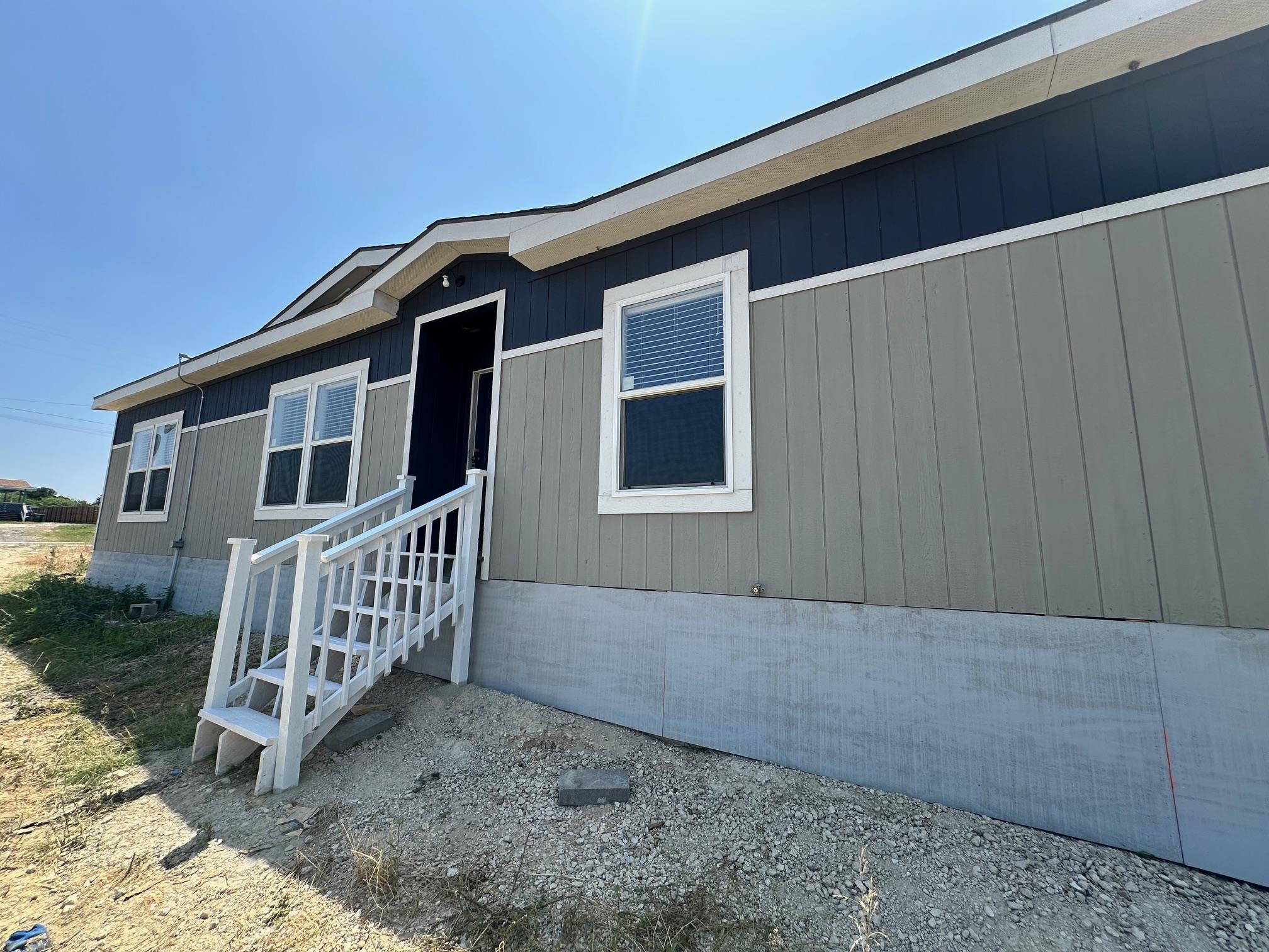 218 Margarita Dr, Dale, TX 78616